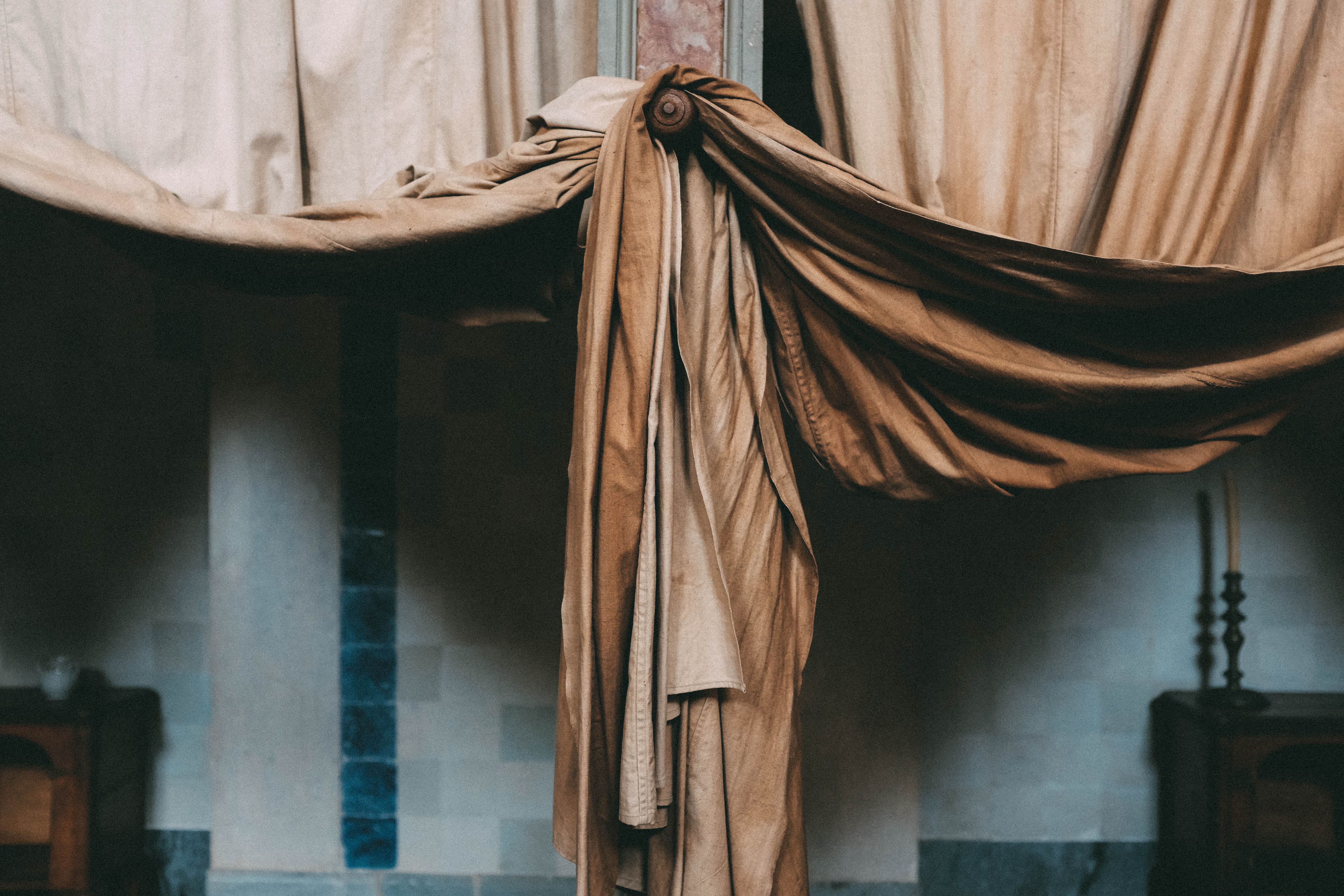 window, hang, drape, tied up, 4K, brown, stage, mood, close-up, hanging, arts culture and entertainment, knot, castle, rope, vintage, day, textile, life, HD Wallpaper