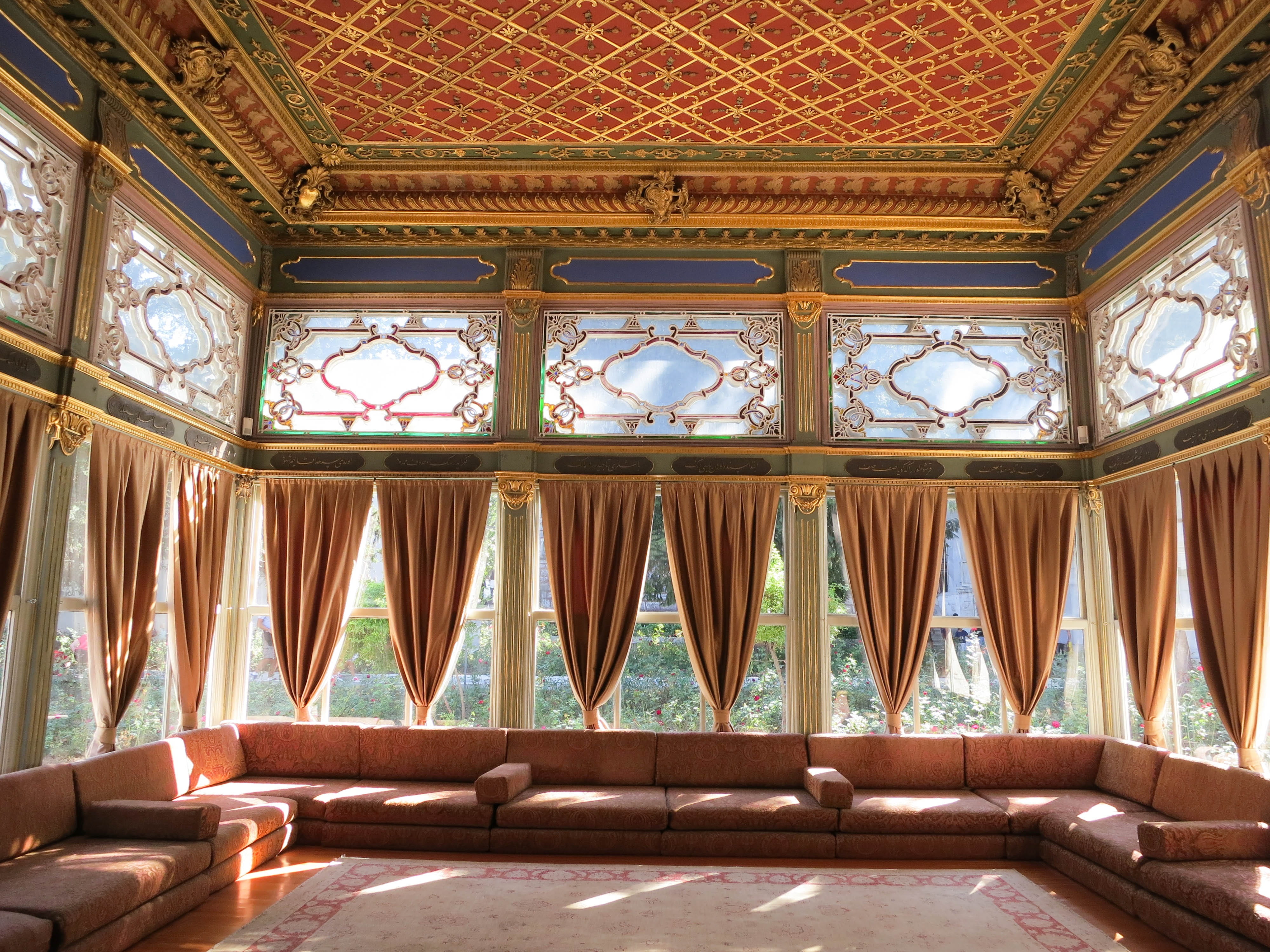 suede, brown, inside, pattern, sunlight, couch, topkapä± palace, curtain, no people, absence, photography, windows, travel, luxury, nature, sectional, day, HD Wallpaper