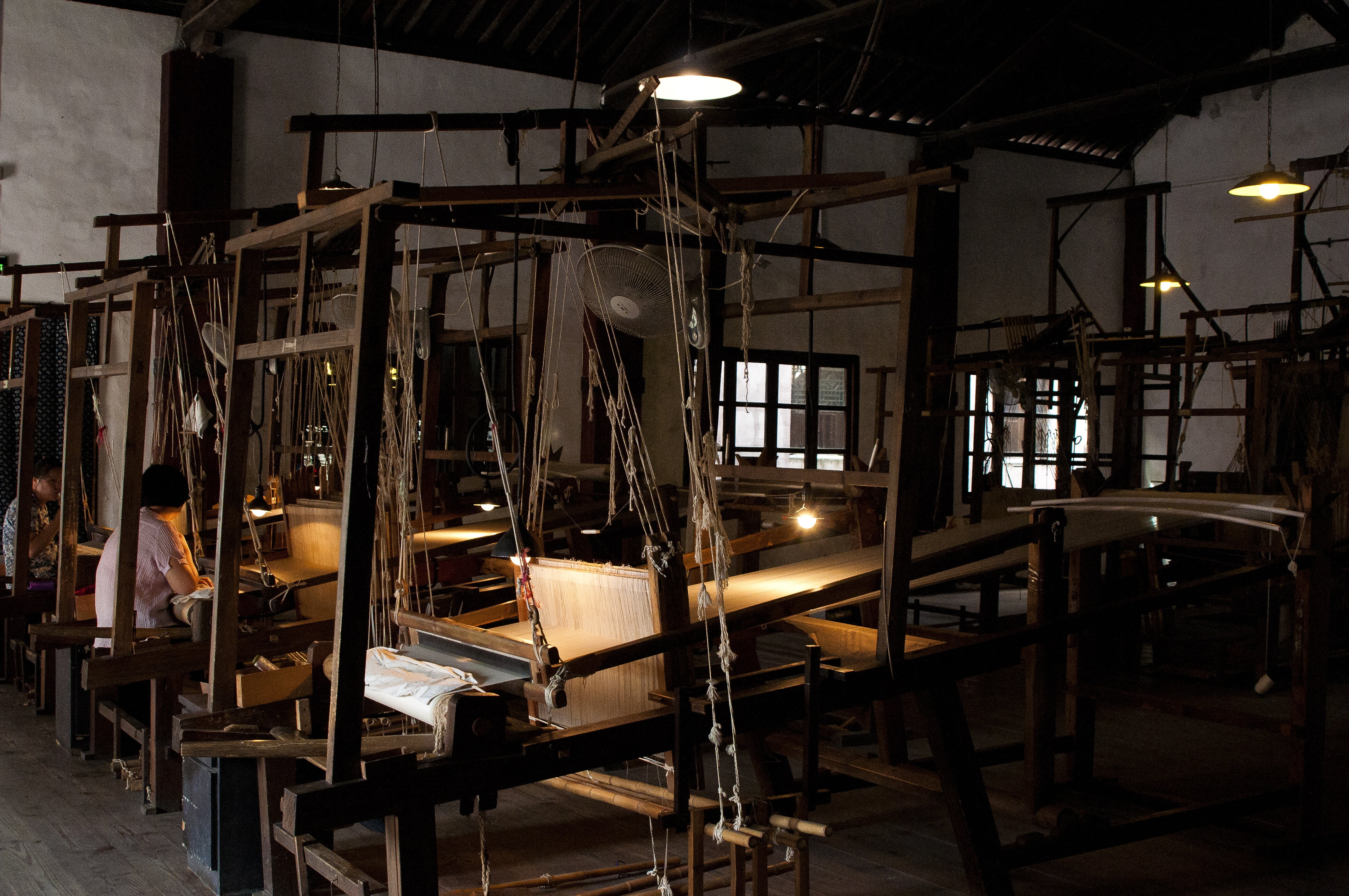 night, bench, yellow, silk thread, building, architecture, business, abandoned, industry, built structure, lamp, technology, lighting equipment, empty, HD Wallpaper