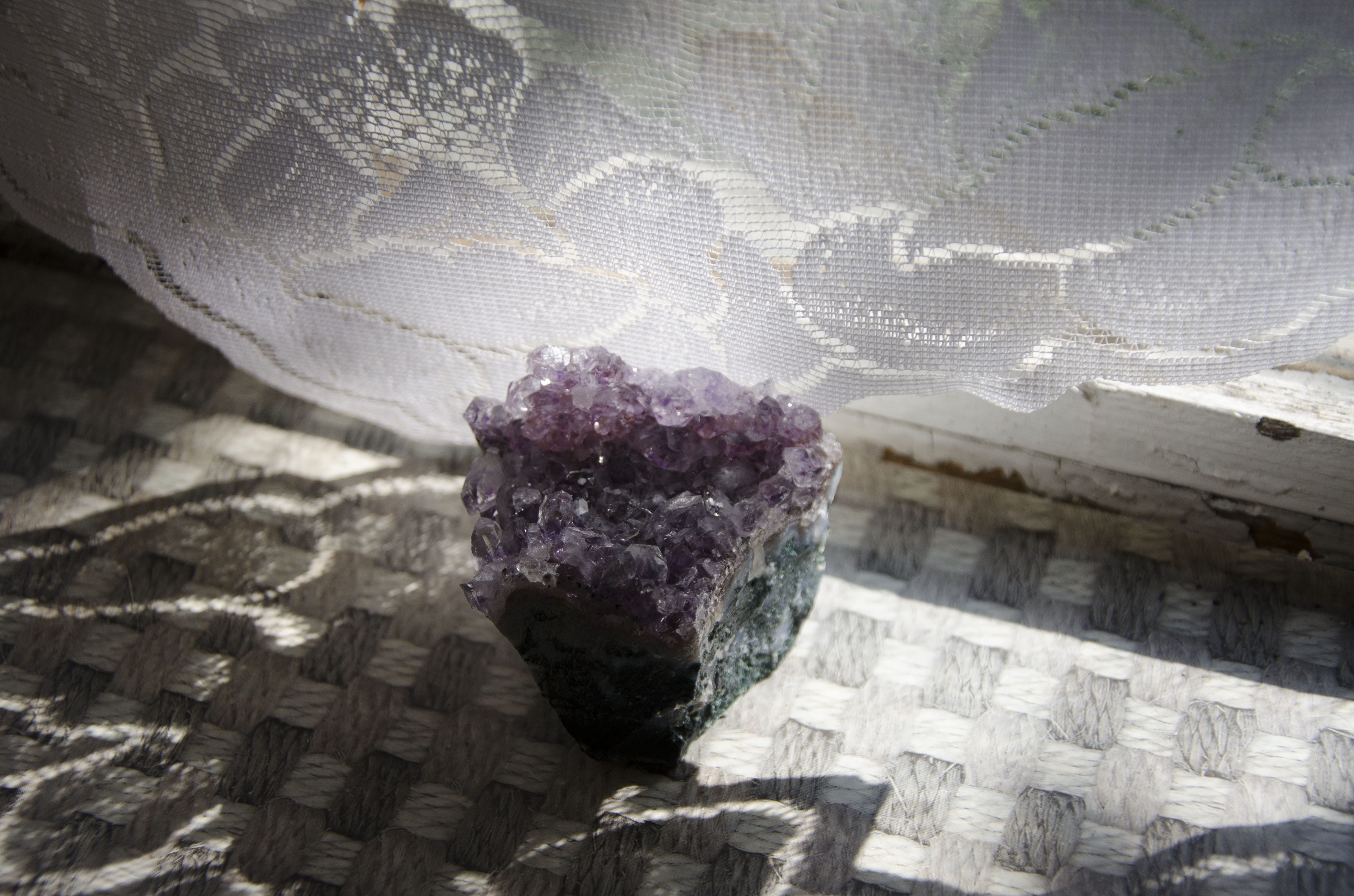 beauty in nature, solid, plant, flower, close-up, indoors, transparent, freshness, still life, table, gem, amethyst, shadow, tracery, purple, sunlight, HD Wallpaper