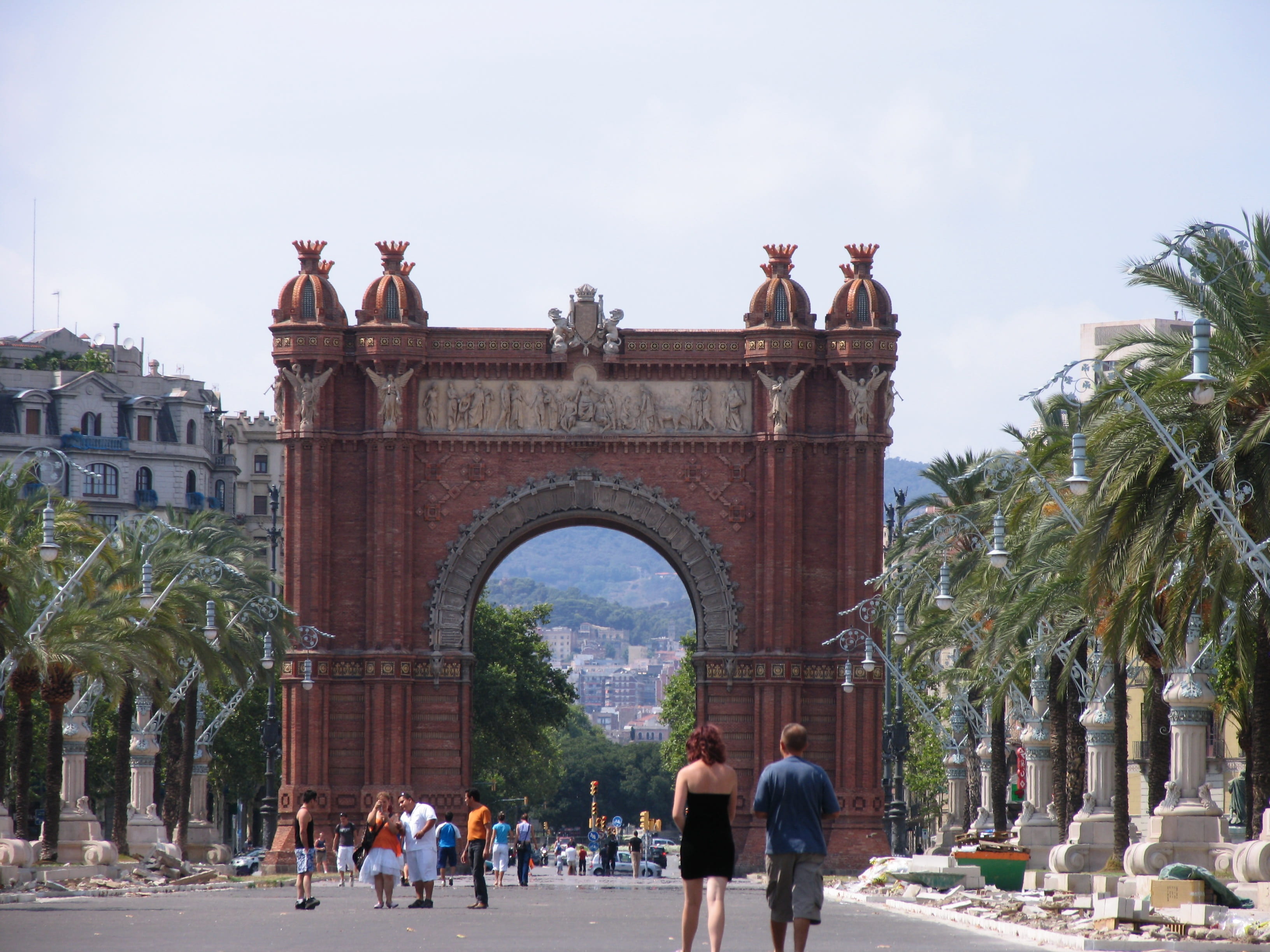 arch, park, travel destinations, architect, catalonia, landmark, plant, built structure, arco de triunfo, 2K, building exterior, real people, people, gaudi, HD Wallpaper