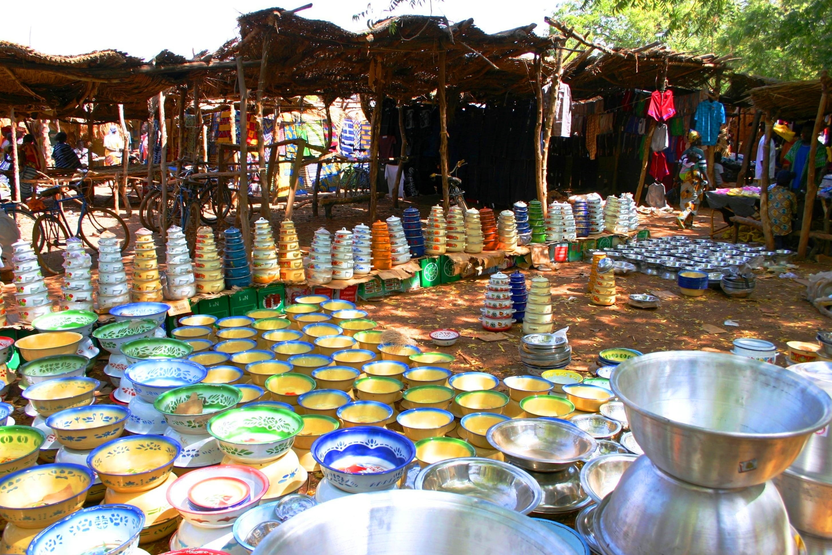 burkina faso, africa, market, outdoors, color, arrangement, bowls, kitchen utensil, day, market stall, ground, 2K, furnishings, kitchen, retail, small business, HD Wallpaper