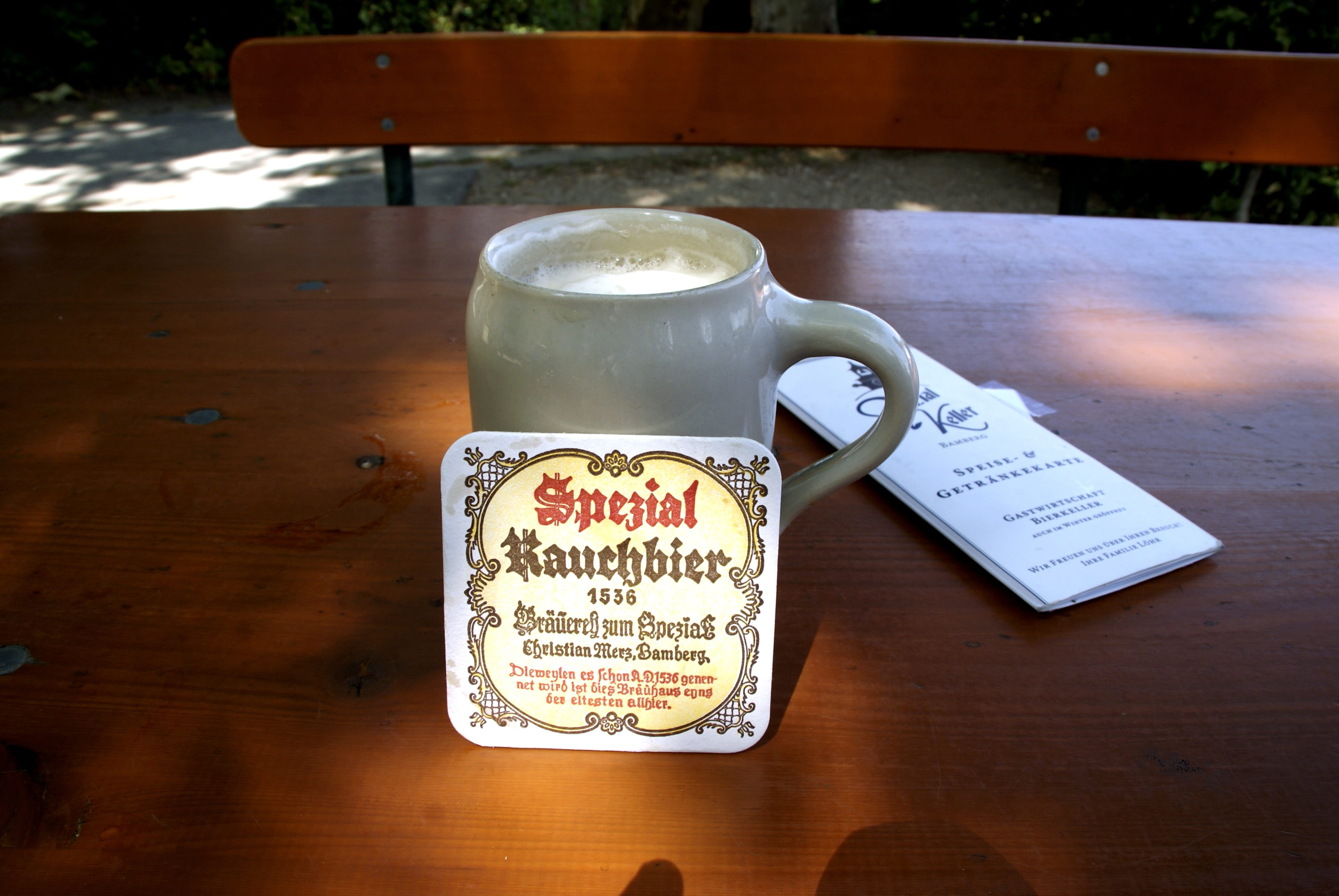 coffee - drink, beer mug, beer, tray, mug, drink, no people, food and drink, oktoberfest, celebration, beer pub, brewed, close-up, bavaria, gastronomy, HD Wallpaper