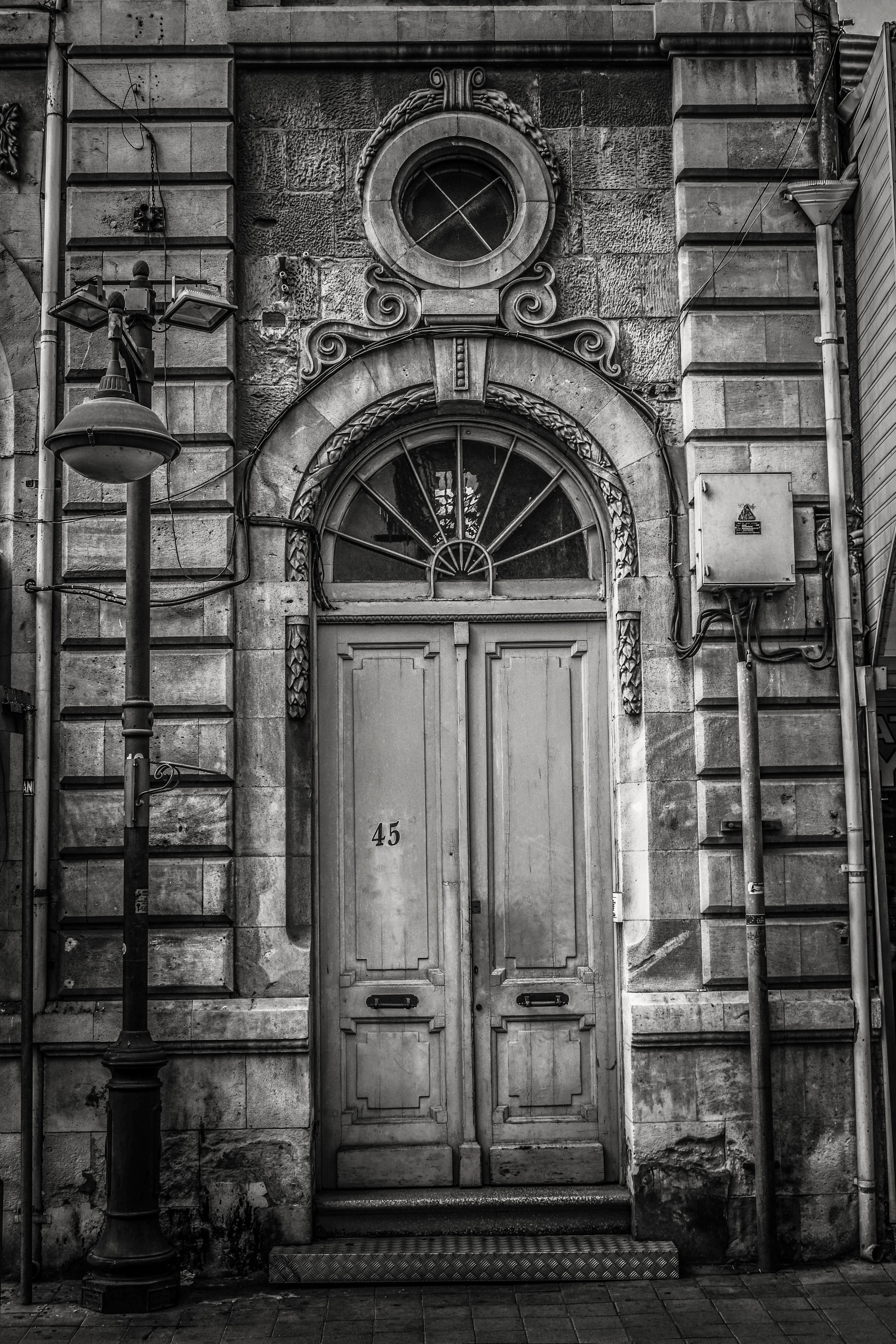 vintage, closed, door, old town, the past, security, limassol, outdoors, black and white, entrance, building exterior, arch, history, cyprus, auto post production filter, Phone HD Wallpaper