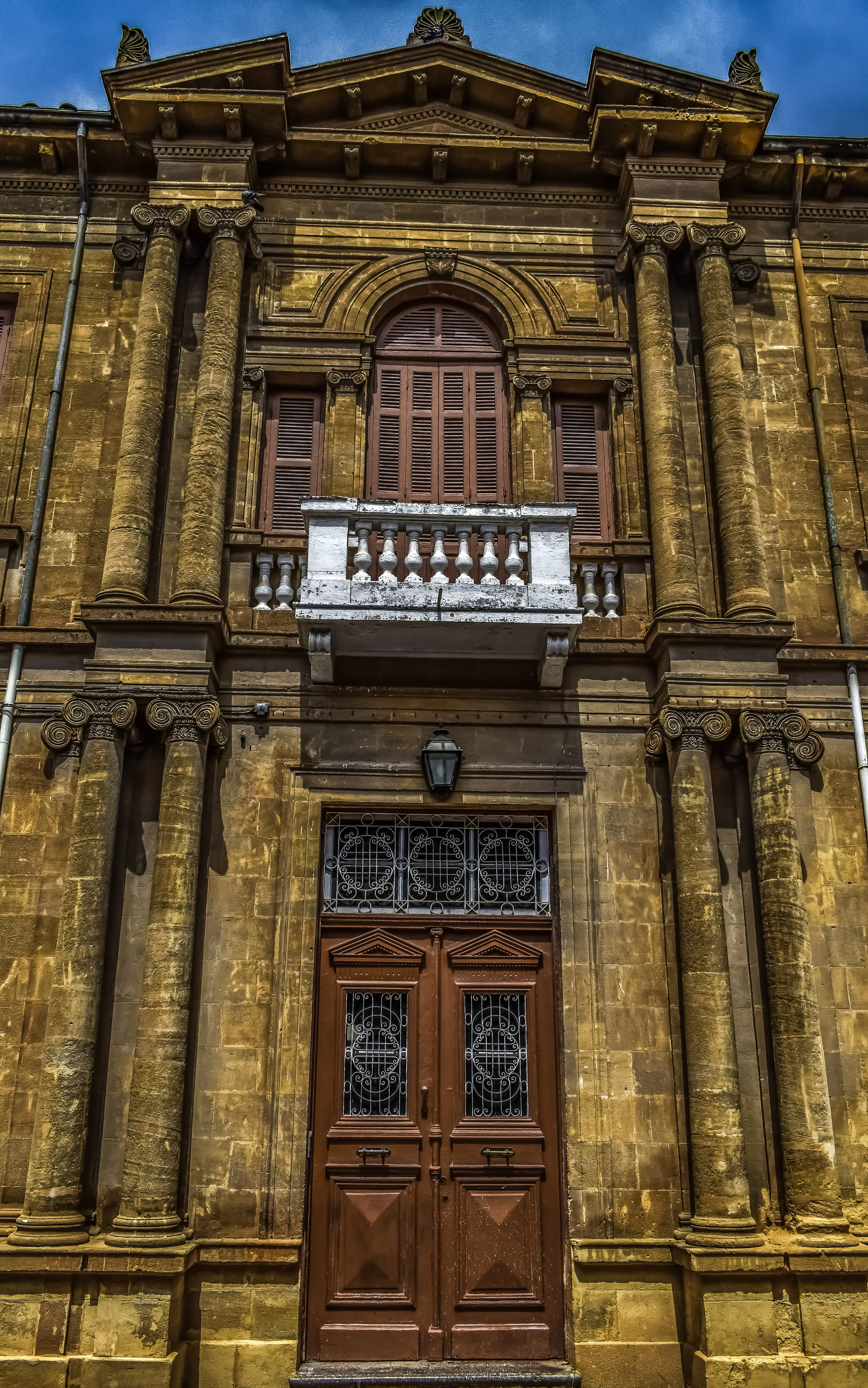 front, lefkosia, cyprus, 5K, history, old, entrance, spirituality, nicosia, low angle view, window, neoclassic, built structure, ornate, building, the past, Phone HD Wallpaper