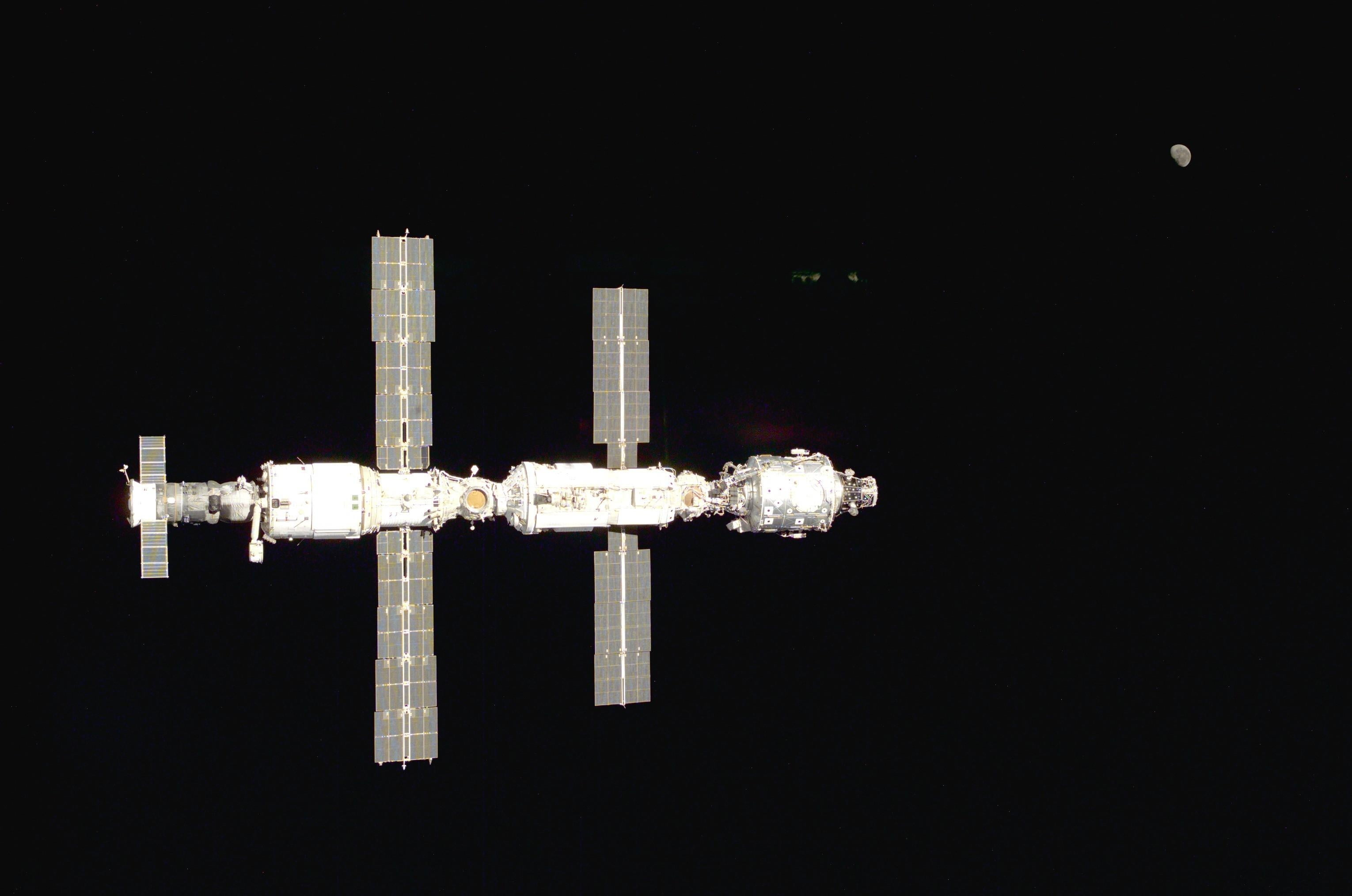 technology, industry, illuminated, white, equipment, copy space, built structure, sky, space, architecture, science, shuttle, no people, weightlessness, HD Wallpaper