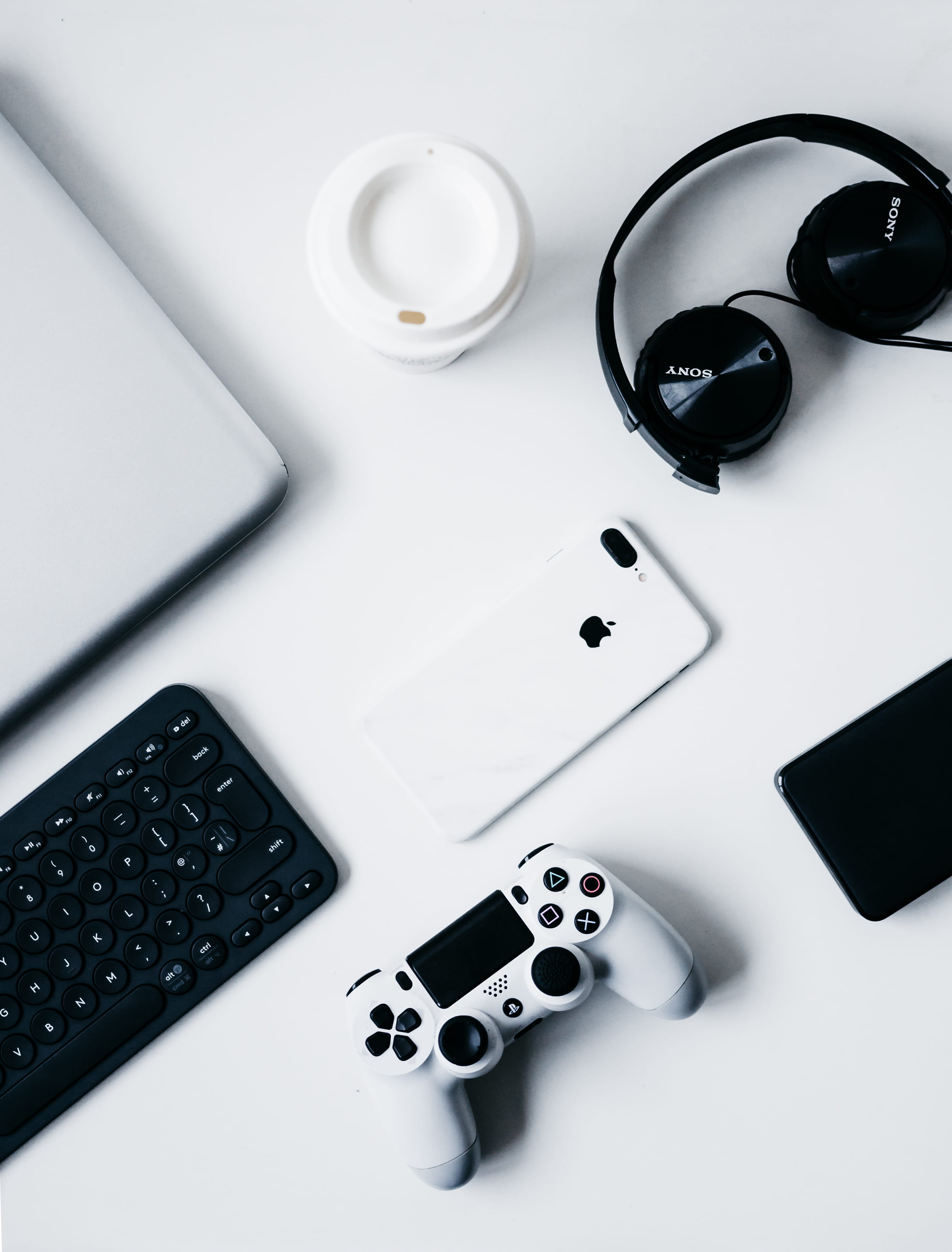 disposable, ps4, computer Mouse, silver, office, minimalist, pC, black Color, cup, laptop, equipment, internet, backgrounds, telephone, wireless Technology, Phone HD Wallpaper