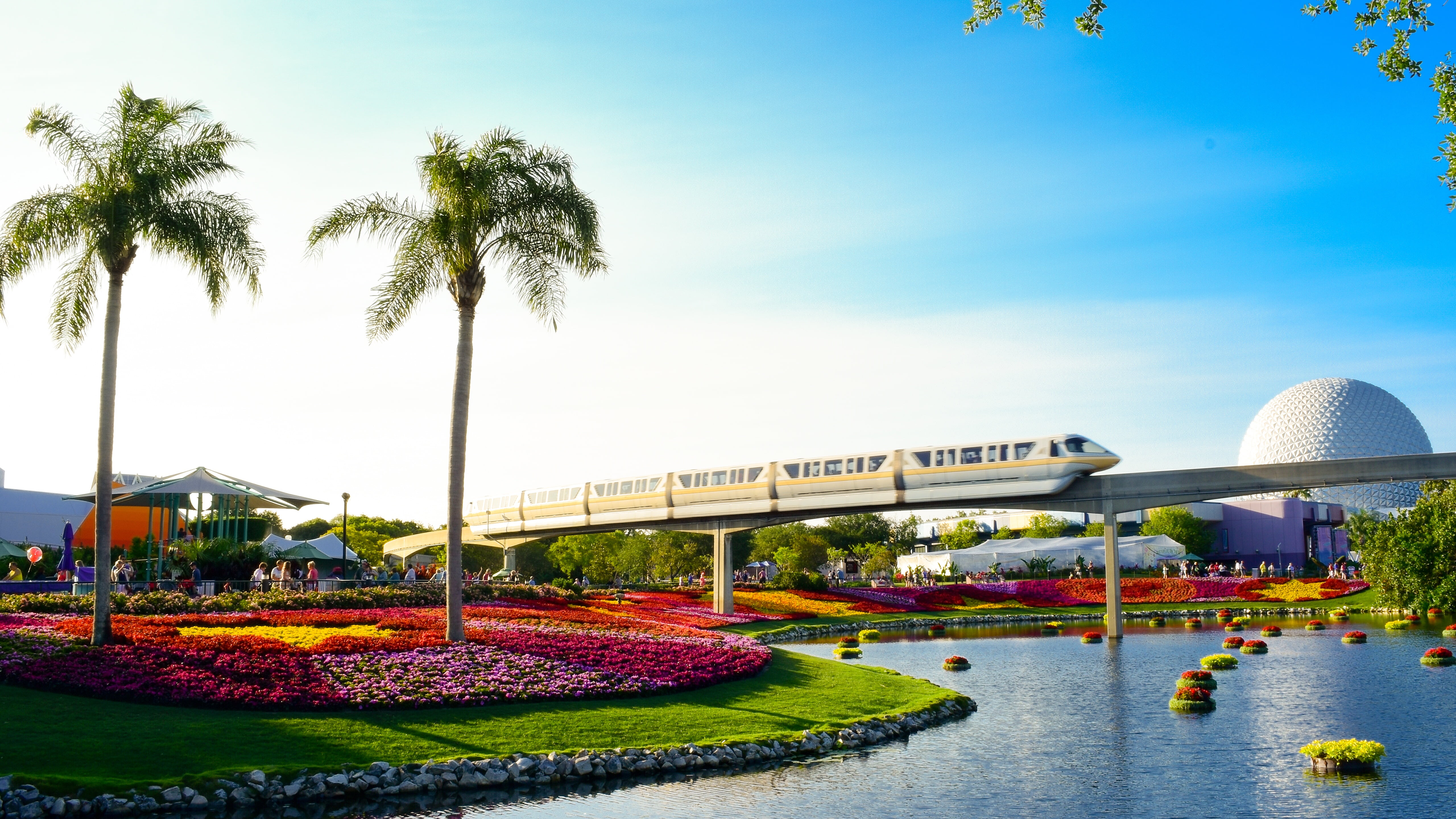 sky, train, outdoors, traveling, government, external, florida, building exterior, architecture, 5K, day, colorful, modern, railway, amusement park, plant, HD Wallpaper