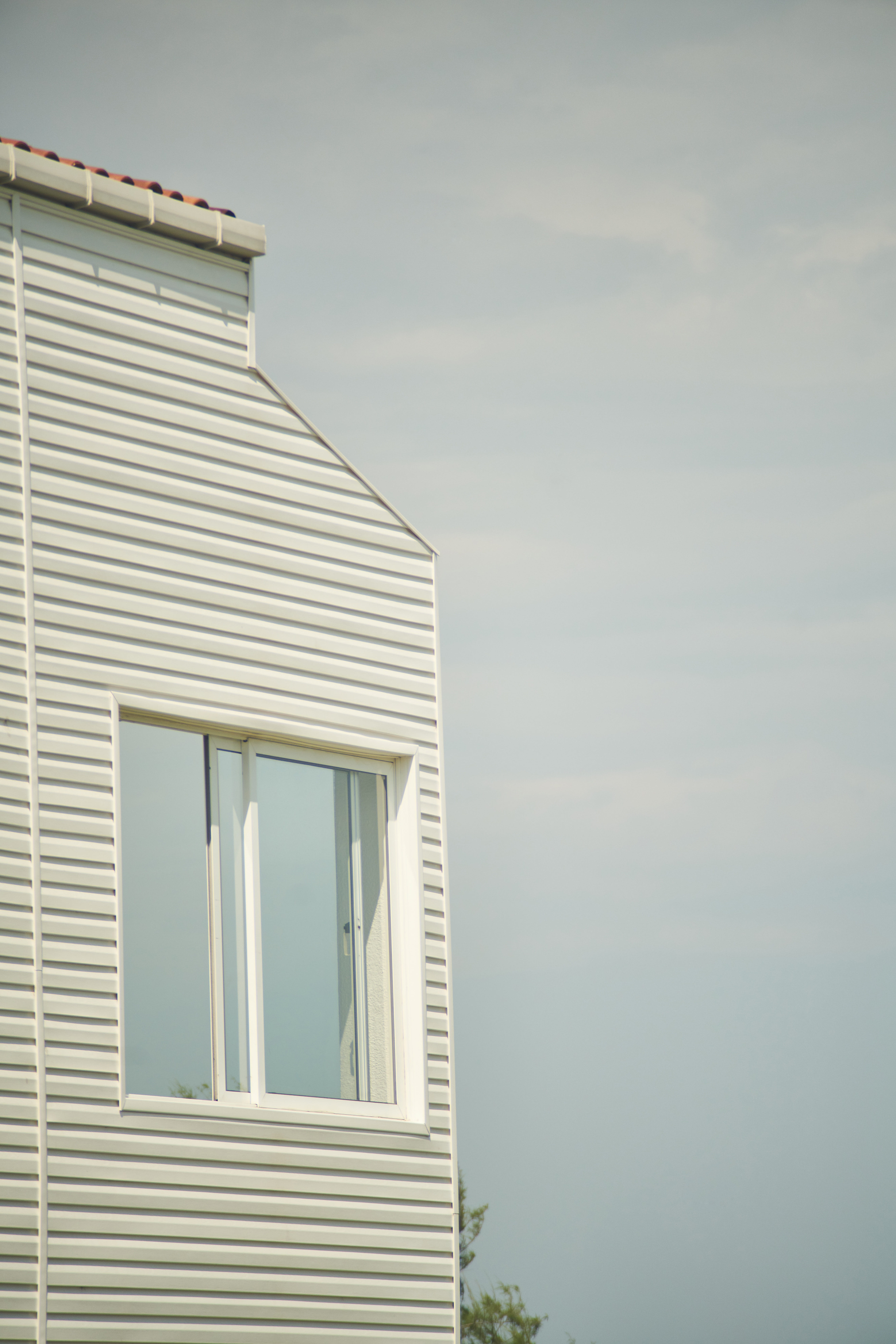 window, design, nature, building exterior, minimal, wall - building feature, wall, house, real estate, white, home, glass - material, high section, housing, Phone HD Wallpaper