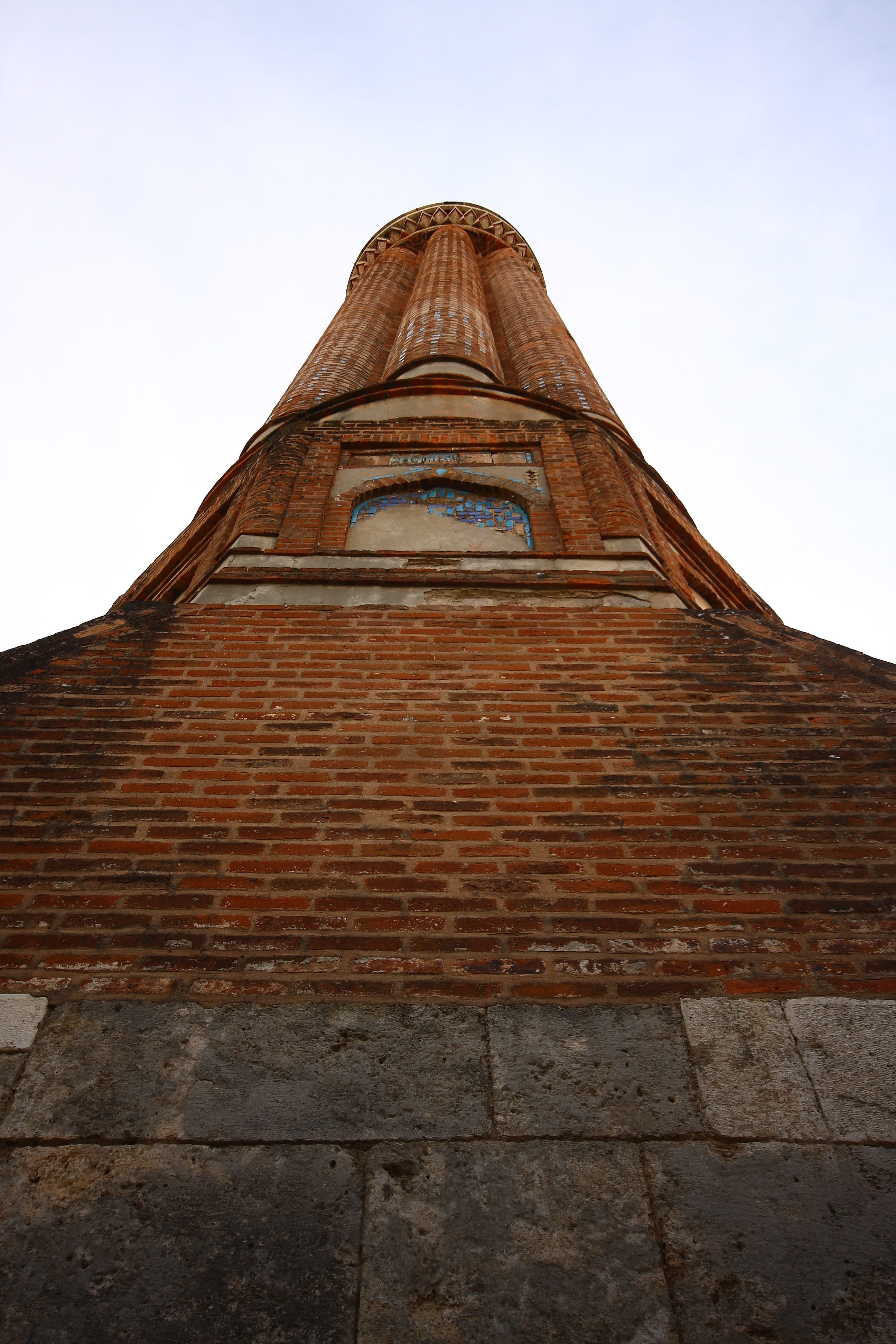 4K, building exterior, history, design, travel, perspective, old, structure, cami, texture, building, clear sky, turkey, pattern, low angle view, antalya, Phone HD Wallpaper