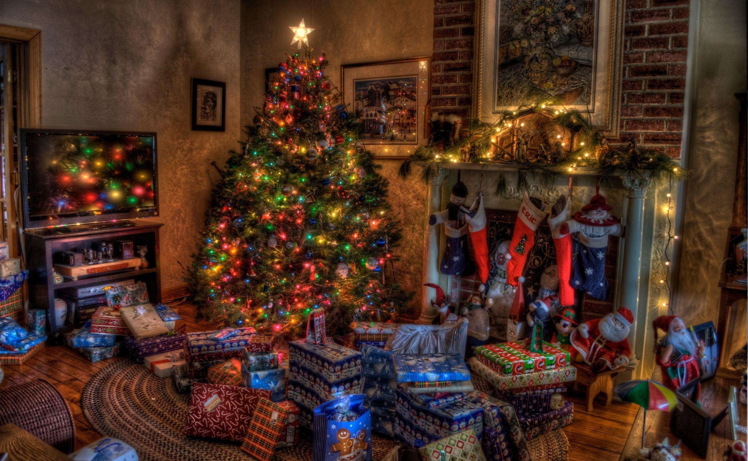 christmas Ornament, christmas Tree, home Interior, boxes, tree, winter, lighting Equipment, december, domestic Room, plant, 2K, toys, season, HD Wallpaper
