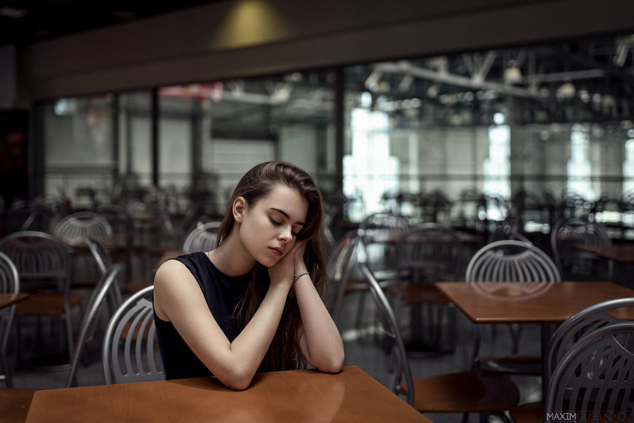 sitting, auburn hair, one person, contemplation, beauty, hair, indoors, brunette, seat, blurred, restaurant, long hair, Maxim Guselnikov, beautiful woman, HD Wallpaper