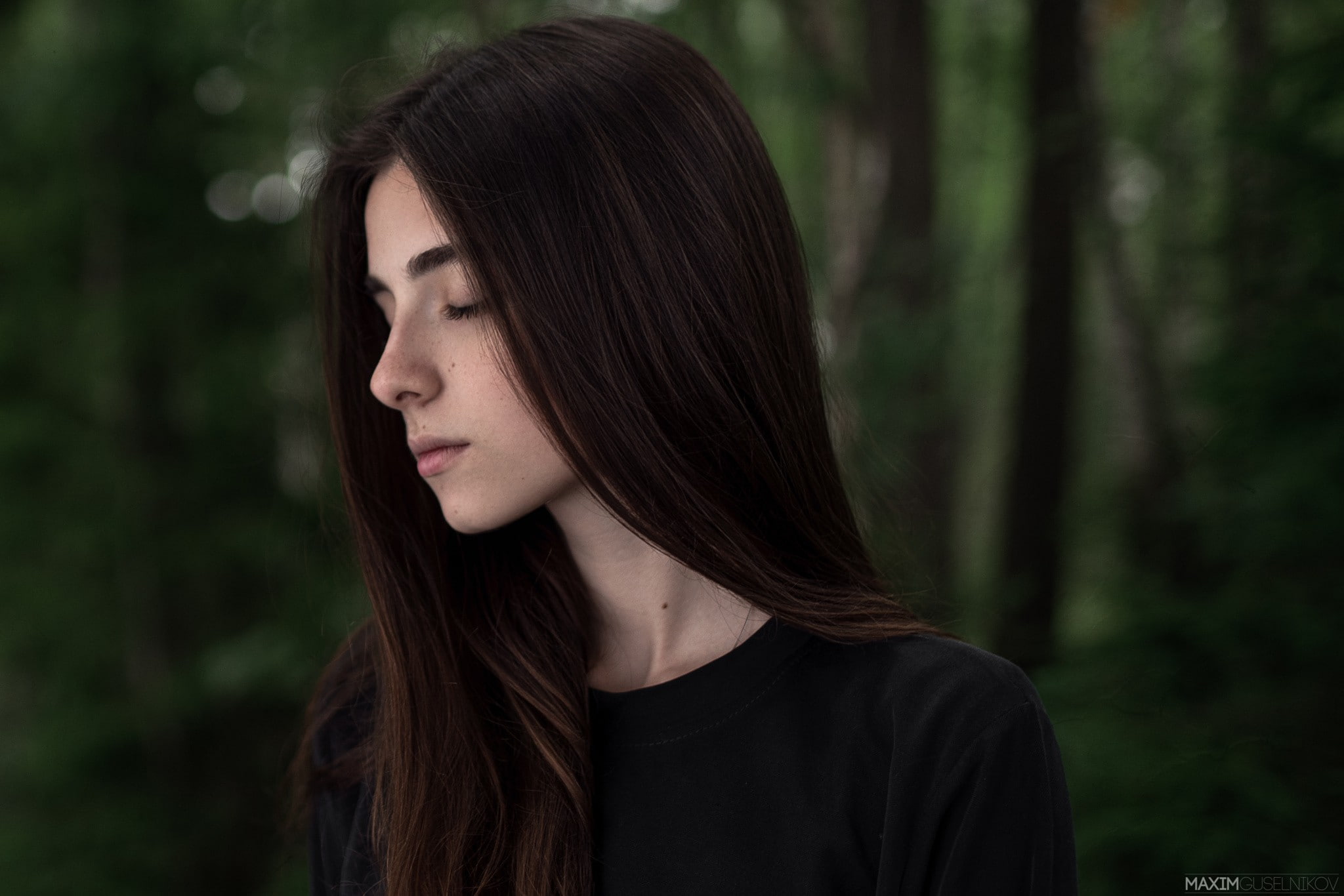 Maxim Guselnikov, teenager, tree, hairstyle, forest, profile view, focus on foreground, looking, beauty, beautiful woman, women outdoors, hair, adult, young adult, HD Wallpaper