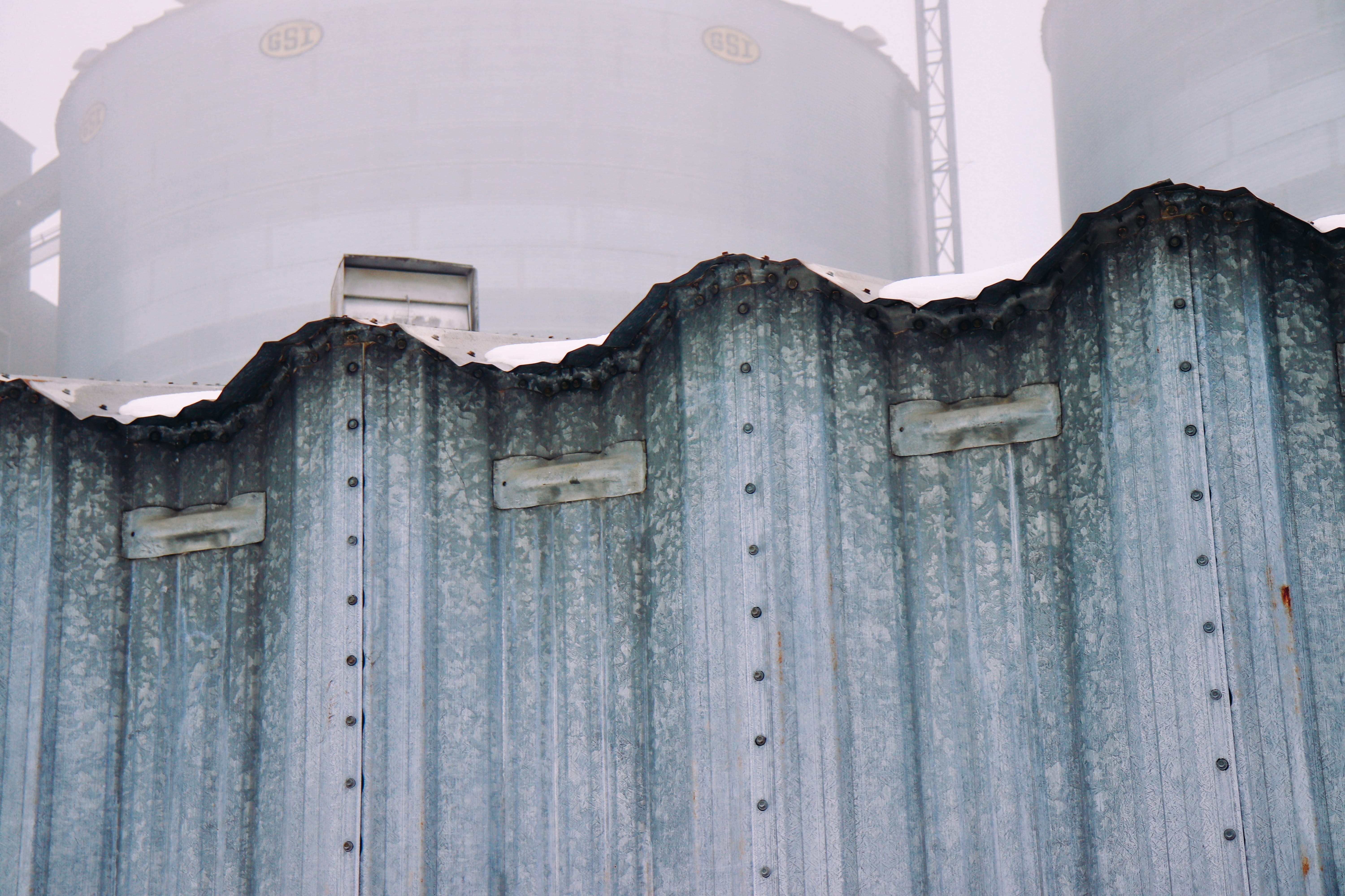 winter, door, street, damaged, story, run-down, wall - building feature, thaw spring, background, no people, building, vortex, weathered, blue, wall, low angle view, HD Wallpaper
