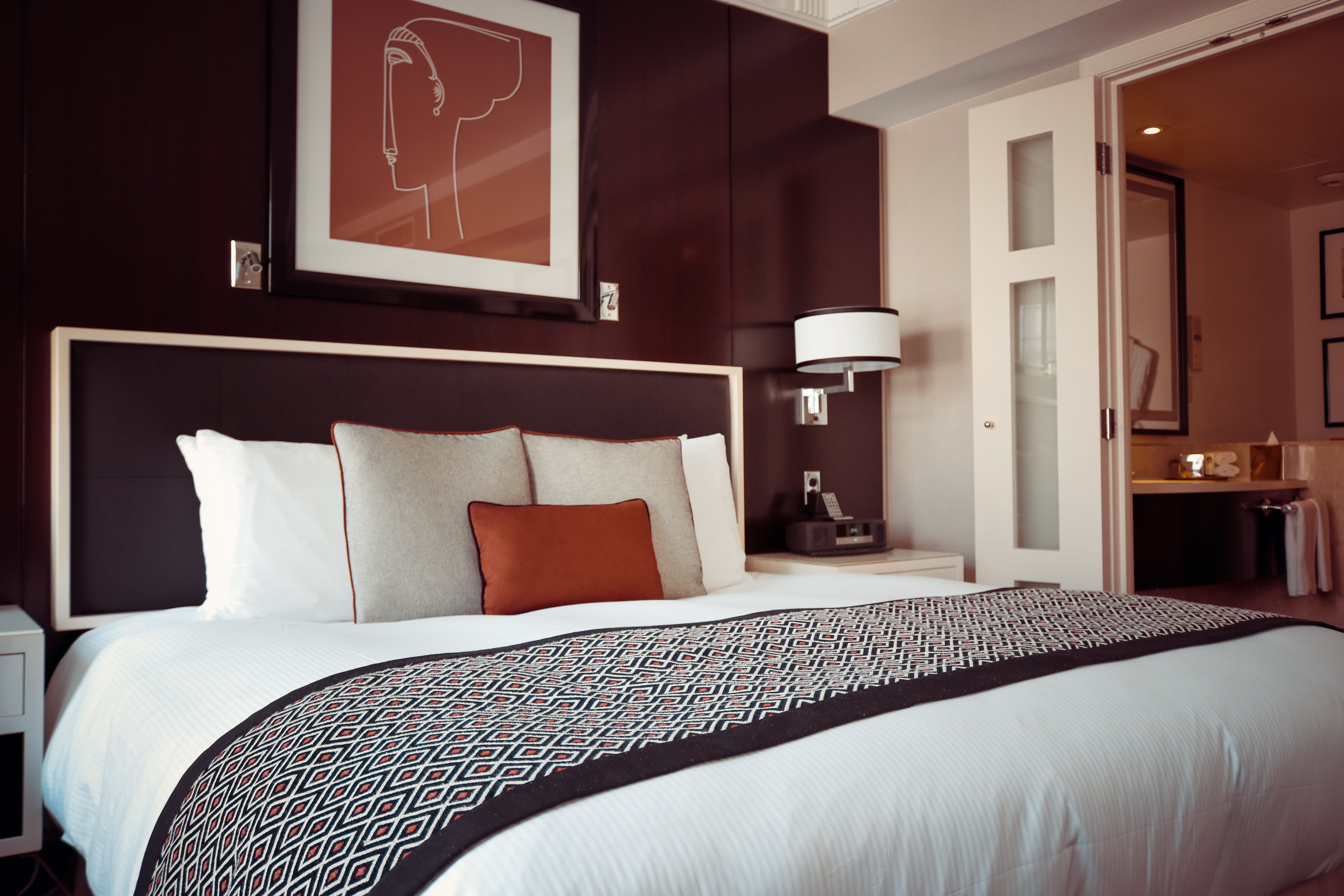 home interior, resort, clean, comfort, suite, inn, black, hotel, home showcase interior, sleep, relax, lamp, sheet, indoors, cozy, decoration, home, modern, HD Wallpaper