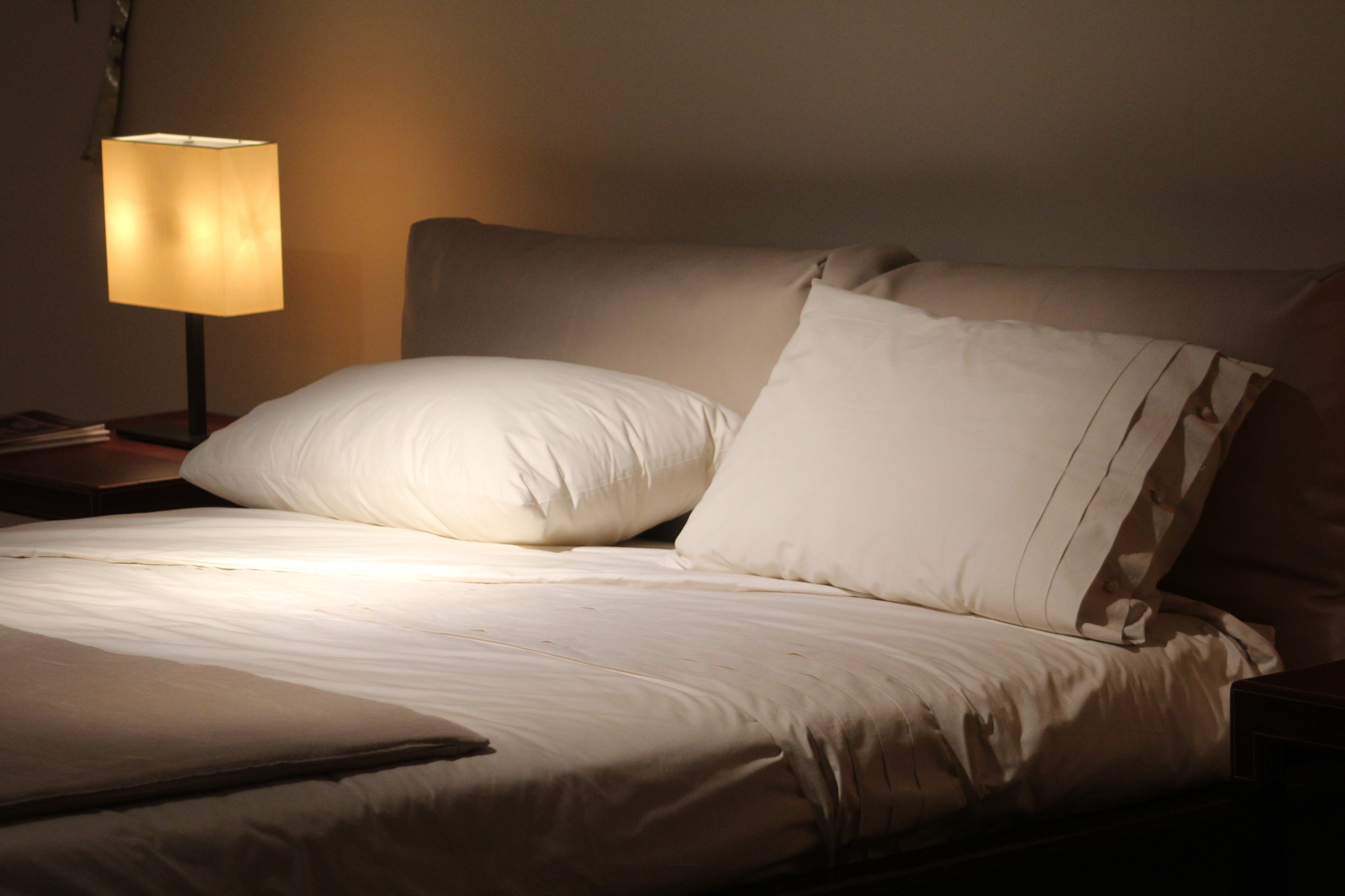 furniture, lighting equipment, sleep, white, bed, hotel, comforter, set, modern, lamp, hotel room, rest, relaxation, pillows, 5K, cozy, linen, white color, HD Wallpaper