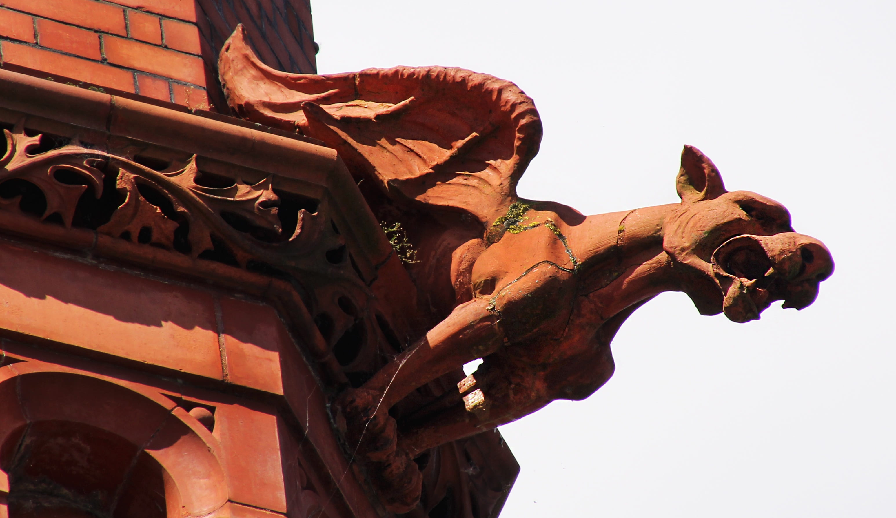 chimera, outdoors, 2K, medieval, cathedral, no people, mythological, architecture, history, art and craft, gargoyle, low angle view, clear sky, sculpture, HD Wallpaper