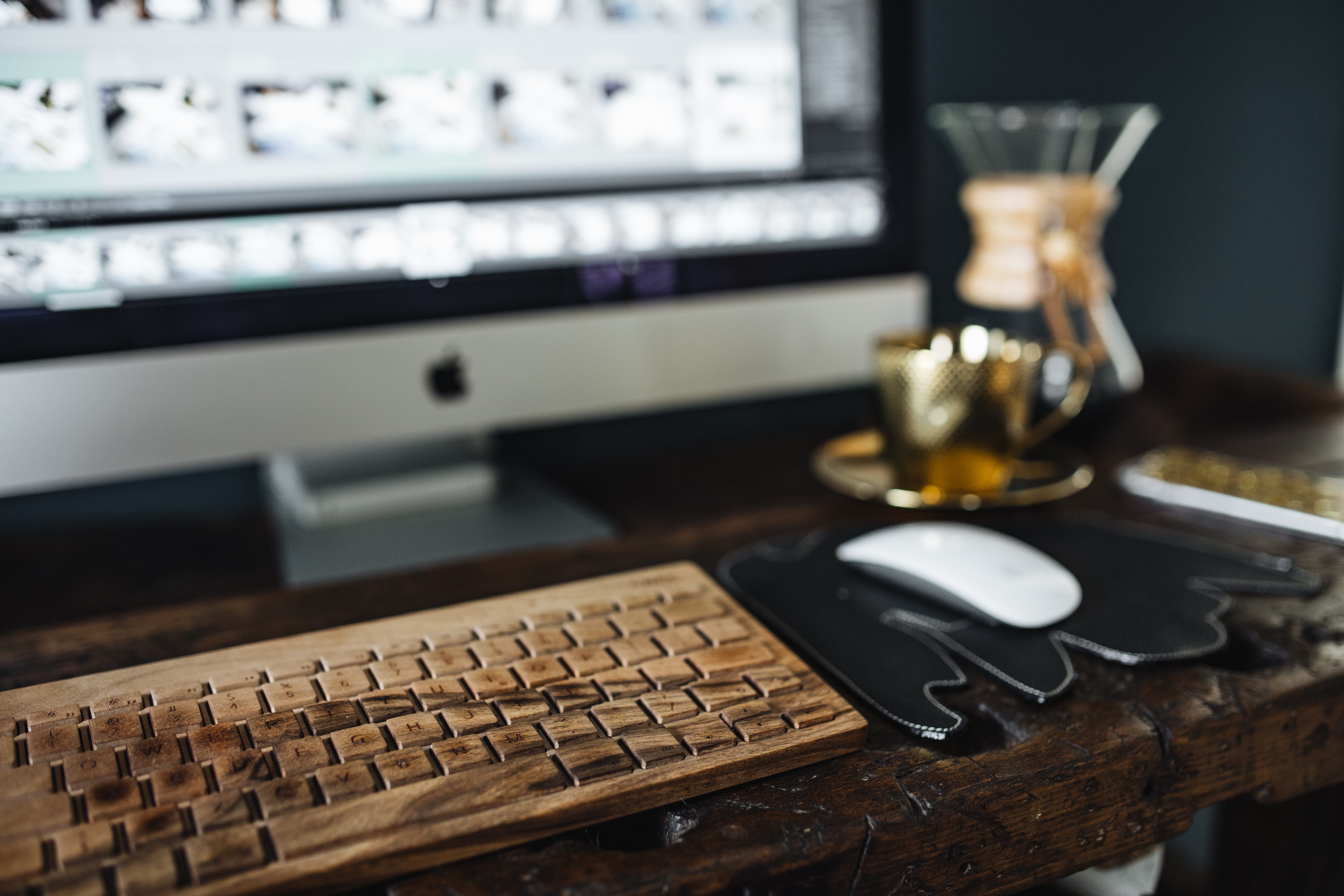 dark, focus on foreground, bottle, food and drink, workspace, work, technology, container, wood - material, table, music, old, large group of objects, choice, HD Wallpaper
