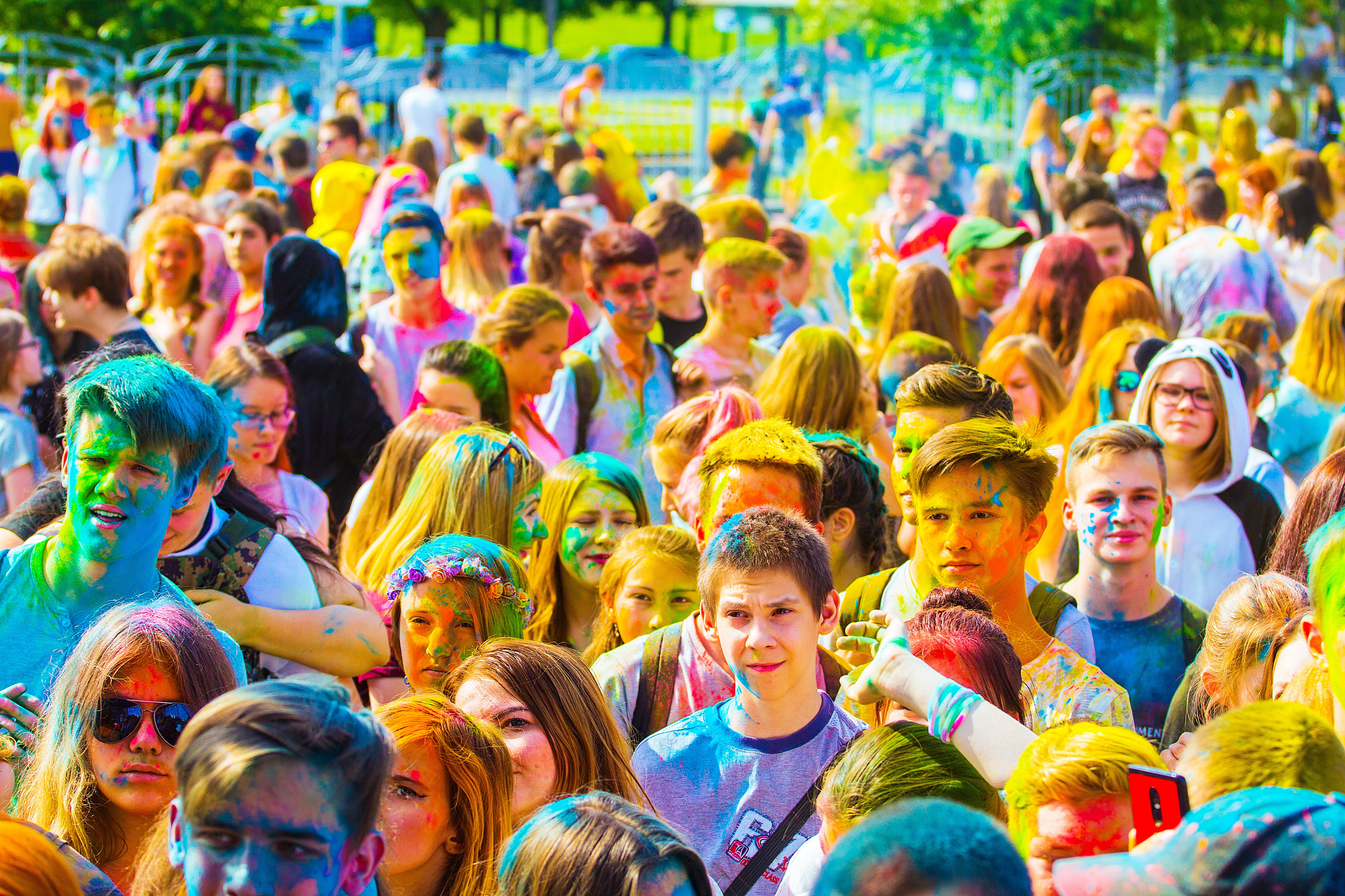 togetherness, man, group of people, 4K, pajamas, coca-cola, walk, paints, animals, bright, Holi, the festival of colors, assorted, adult, tradition, crowd, HD Wallpaper