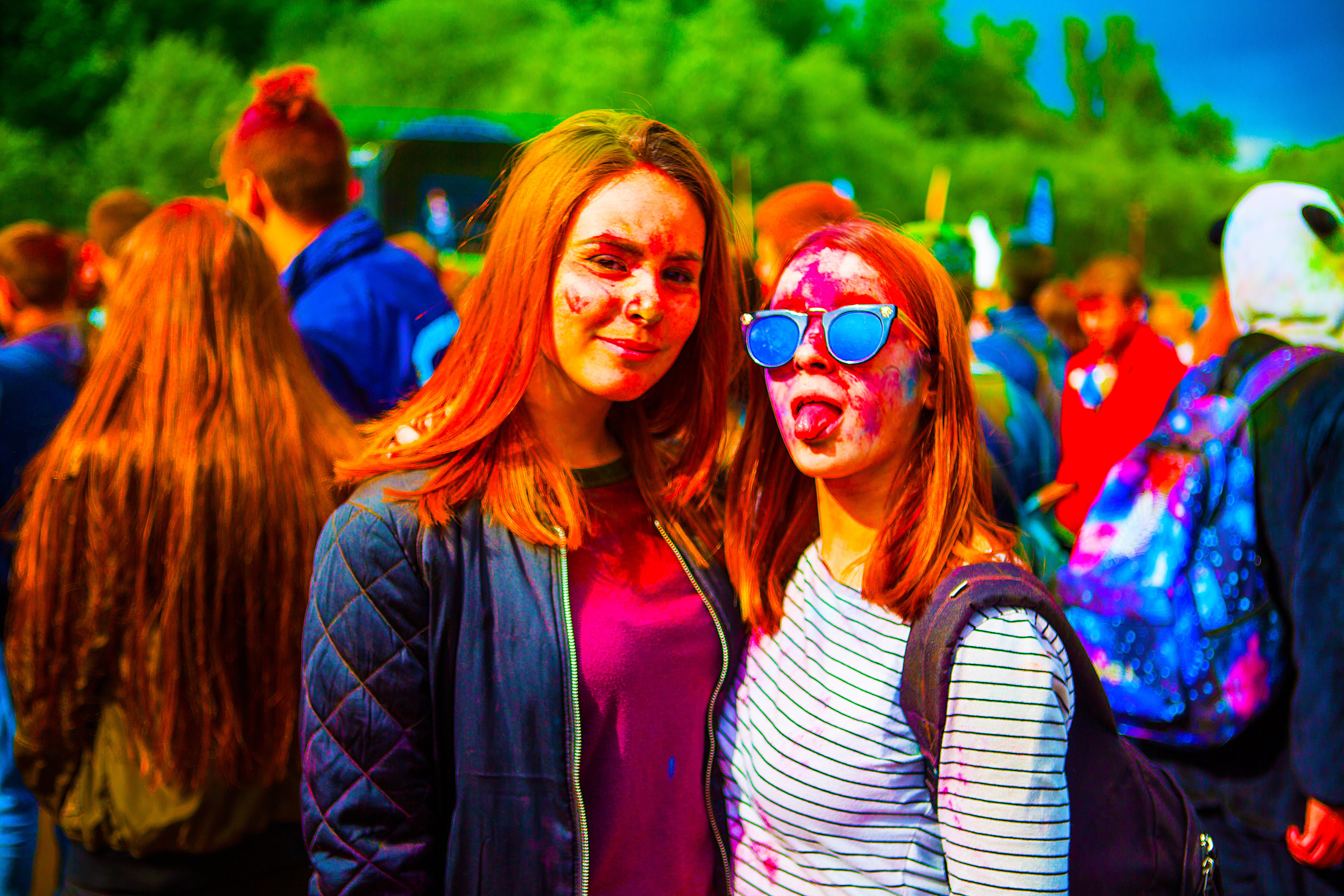 pajamas, sitting, flashmob, enjoyment, fun, freedom, blue, view, stroll, multi colored, togetherness, women, young adult, arts culture and entertainment, HD Wallpaper