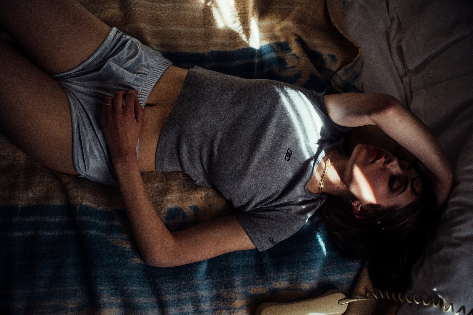 belly, men, lying on back, women, relaxation, furniture, high angle view, positive emotion, couple - relationship, in bed, togetherness, untitled, people, HD Wallpaper
