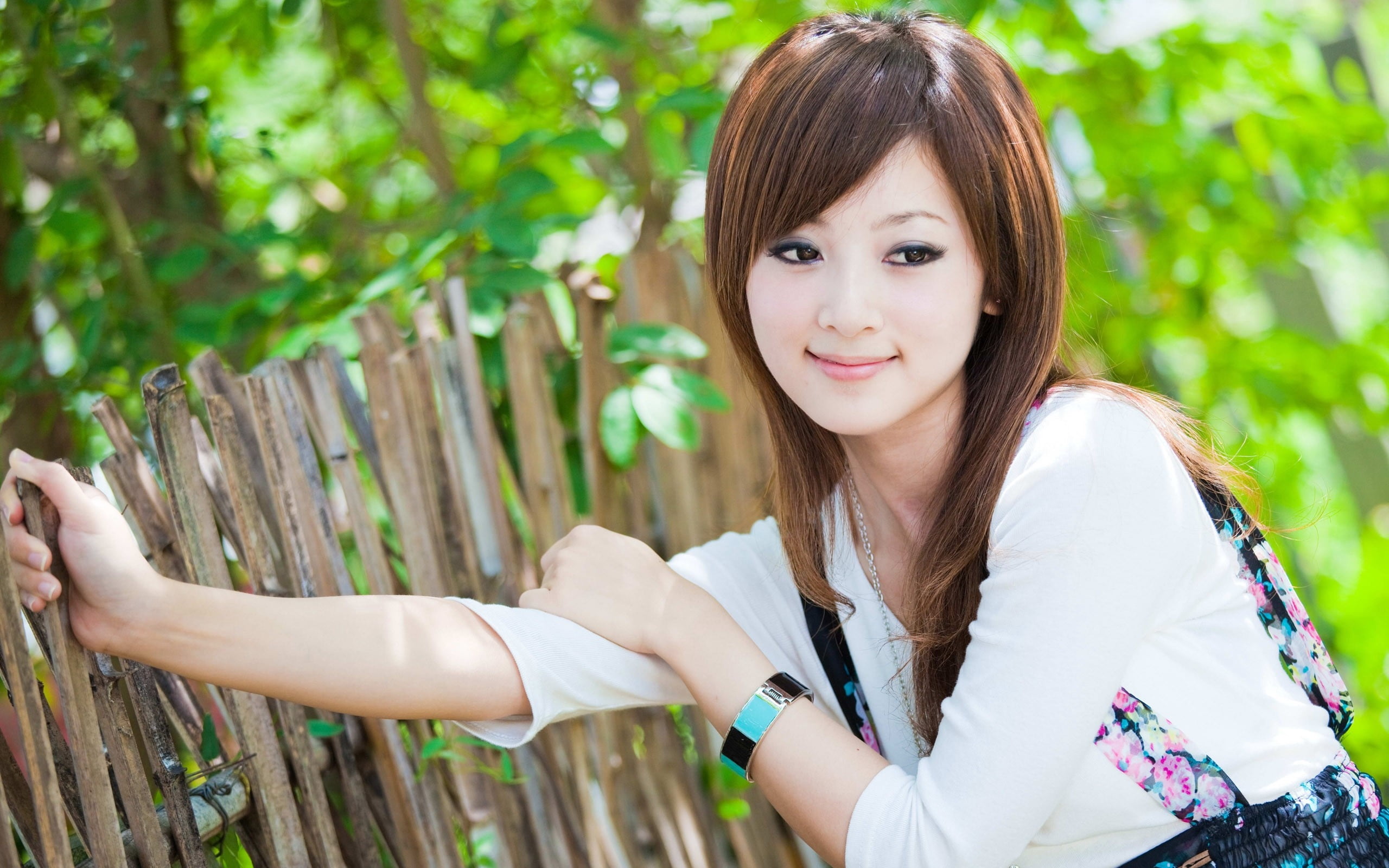 chinese Ethnicity, girl, style, bangs, asian, shirt, hairstyle, people, white, long, lifestyles, asian Ethnicity, adult, young Adult, real people, tree, HD Wallpaper