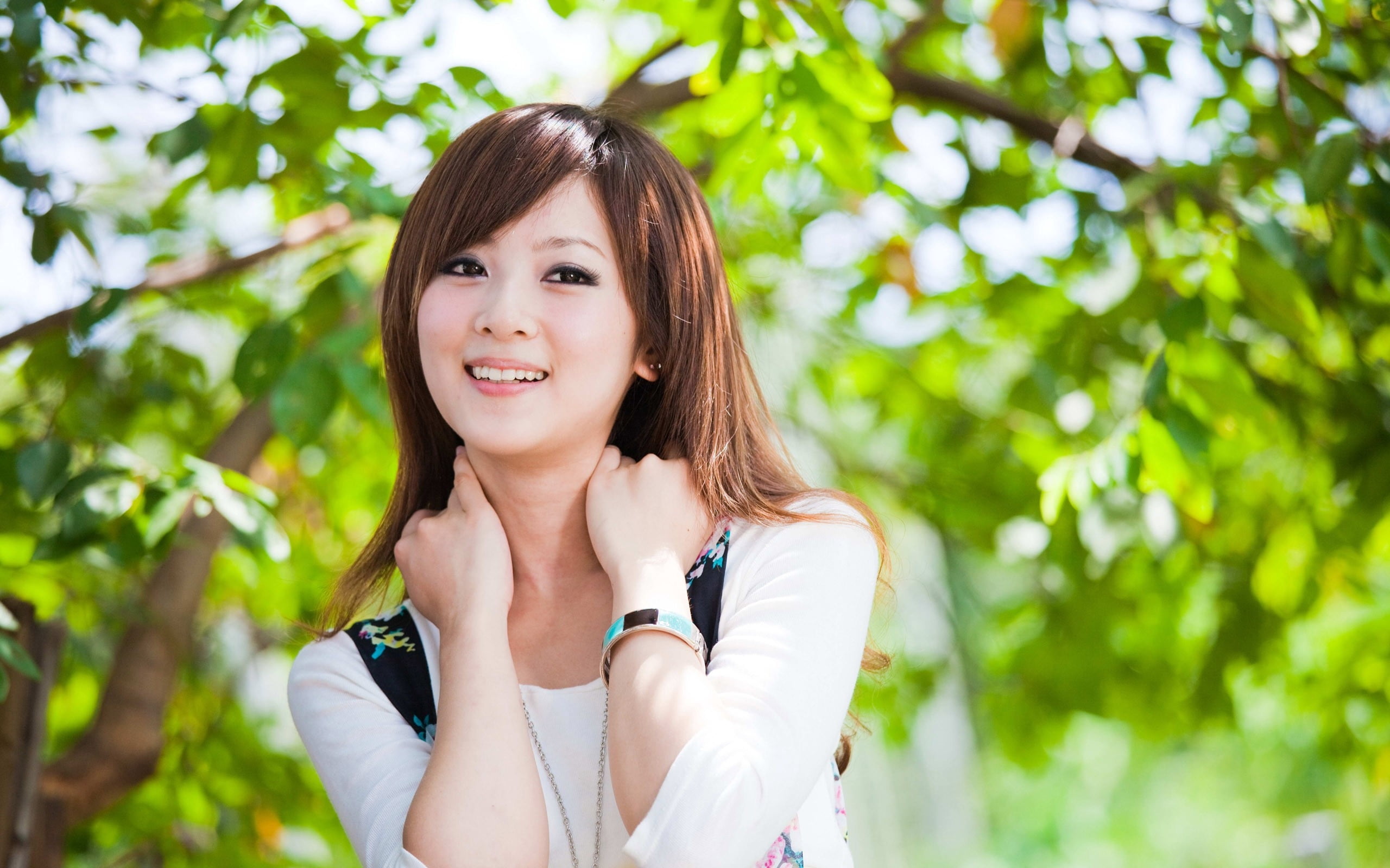 one Person, s, neck, park - Man Made Space, waist Up, top, beauty, asian Ethnicity, nature, real people, scoop, hairstyle, happiness, long Hair, 2K, looking At Camera, HD Wallpaper