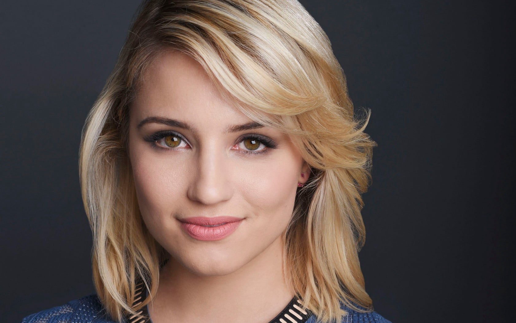 young women, indoors, make-up, front view, dianna agron, studio shot, s, actress, looking at camera, blue, smiling, hairstyle, young adult, women, adult, HD Wallpaper