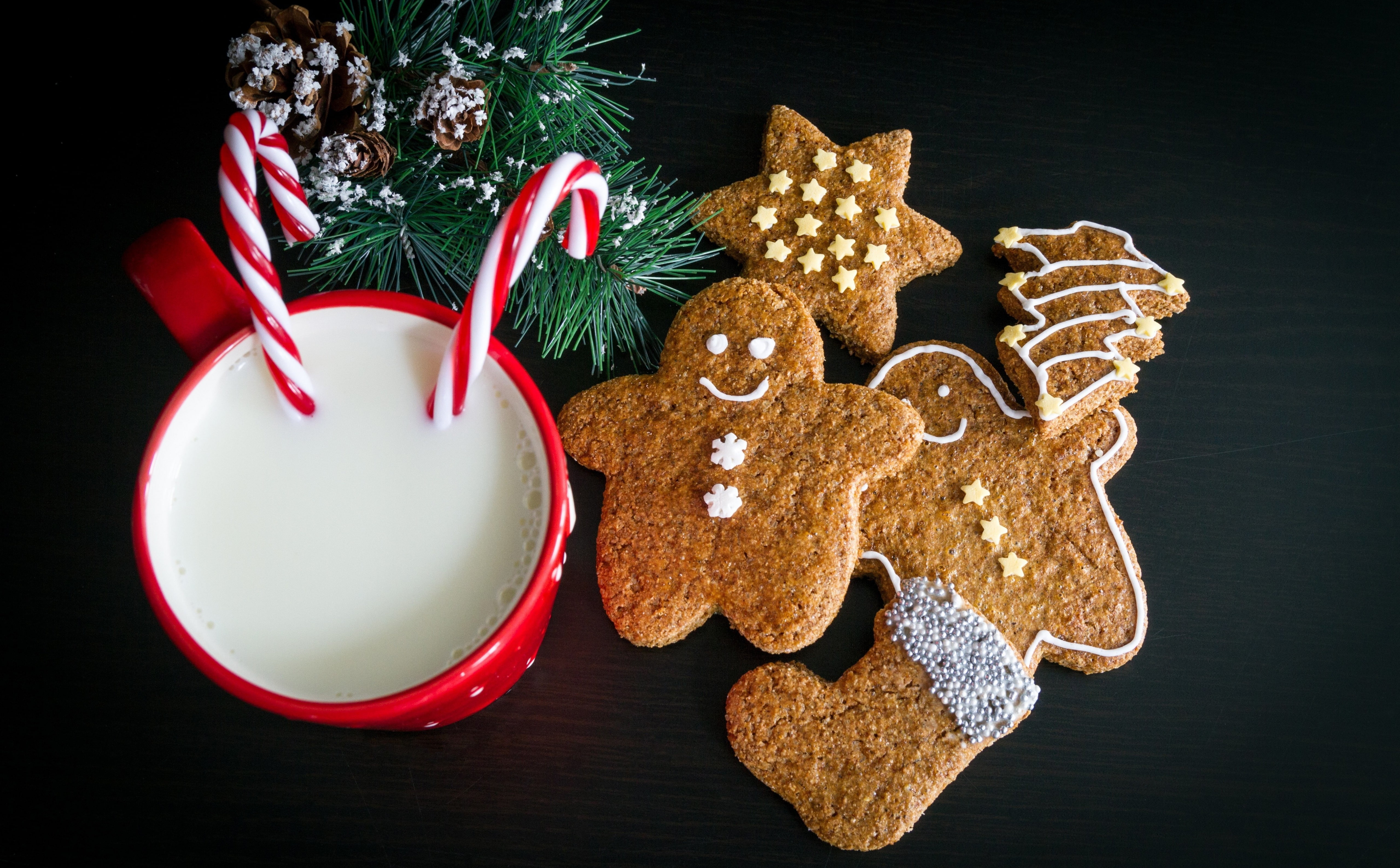 Background, cookies, 2017, sweet food, Celebration, christmas tree, delicious, gingerbreadsock, holiday - event, Traditional, table, MilkMug, high angle view, HD Wallpaper