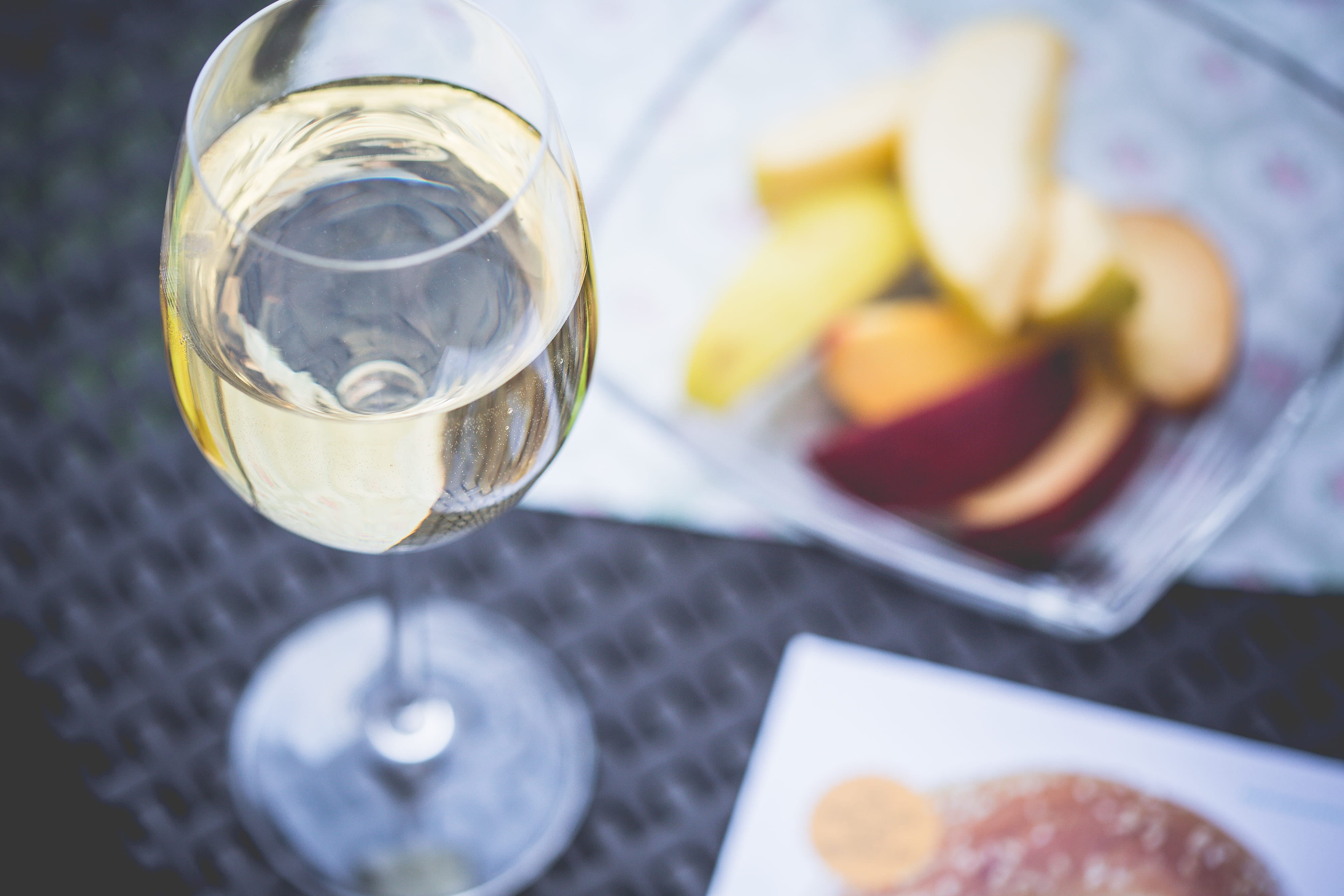 plate, still life, wineglass, food, chill, drink, glass, 4K, meal, alcohol, party - Social Event, relax, crockery, no people, chillout, glass - material, HD Wallpaper