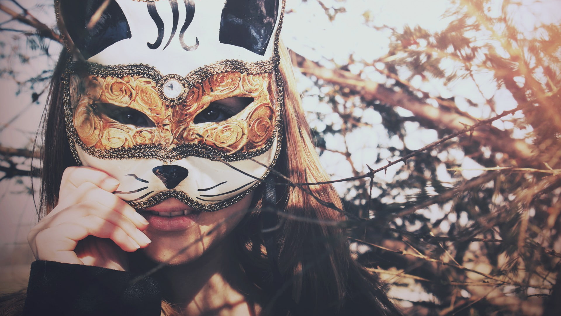 adult, obscured face, focus on foreground, carnival - celebration event, brunette, mask, disguise, leisure activity, outdoors, real people, mask - disguise, HD Wallpaper
