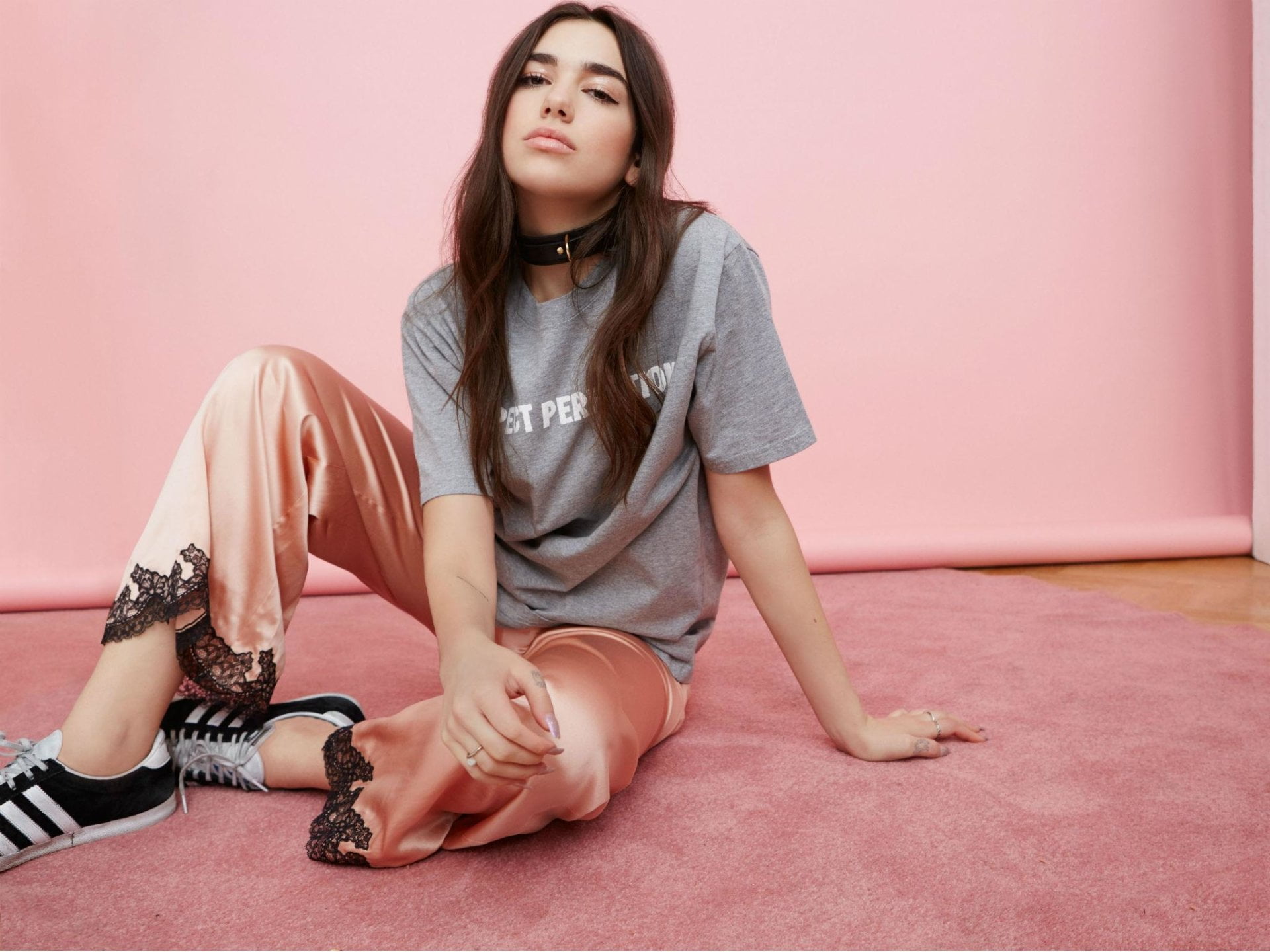 lifestyles, full length, beautiful woman, real people, front view, Dua Lipa, long hair, pink color, women, fashion, young women, looking, 1080P, one person, HD Wallpaper
