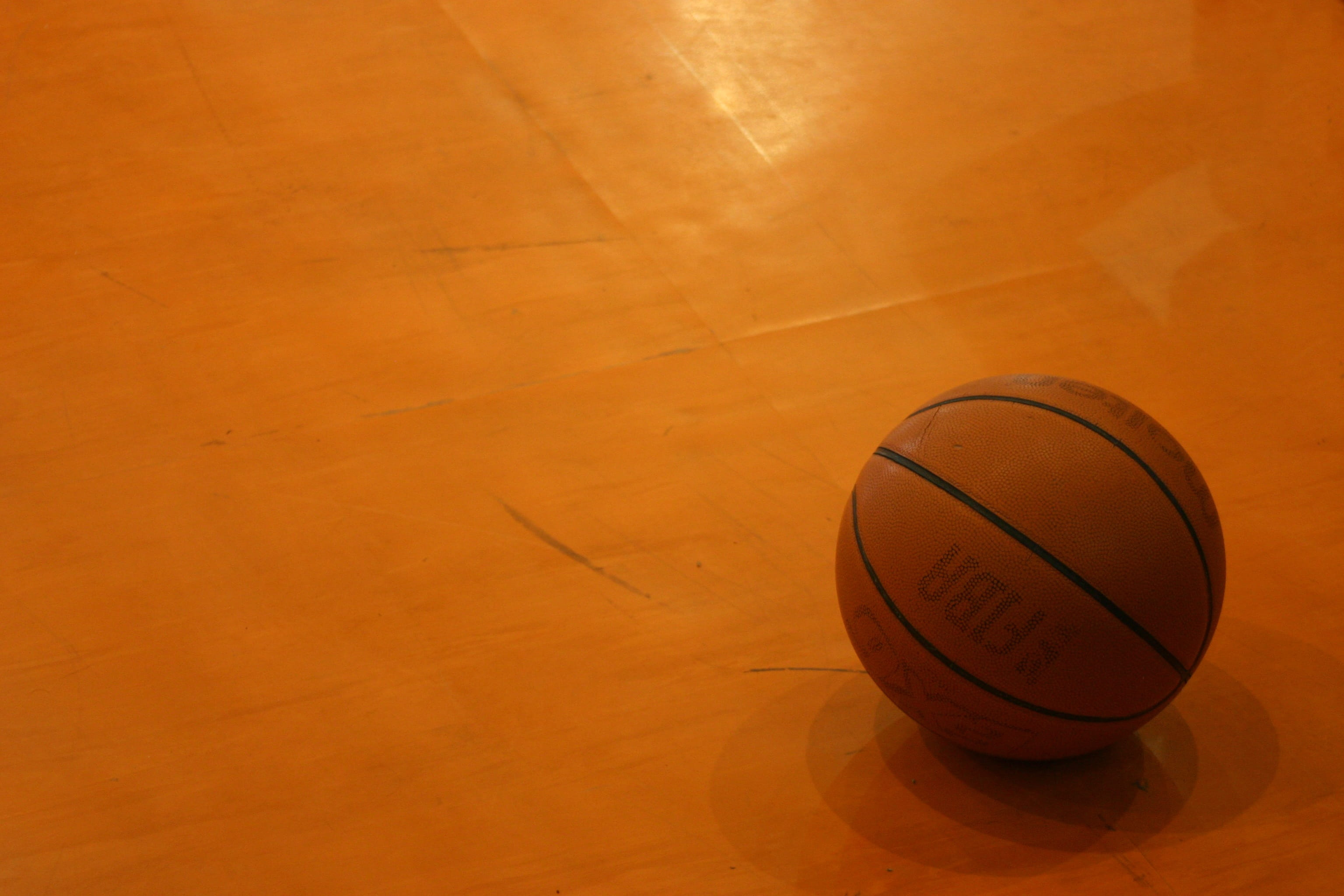 textured, ball, basketball - ball, school gymnasium, sphere, wood, indoors, no people, orange color, high angle view, flooring, basketball - sport, competition, HD Wallpaper