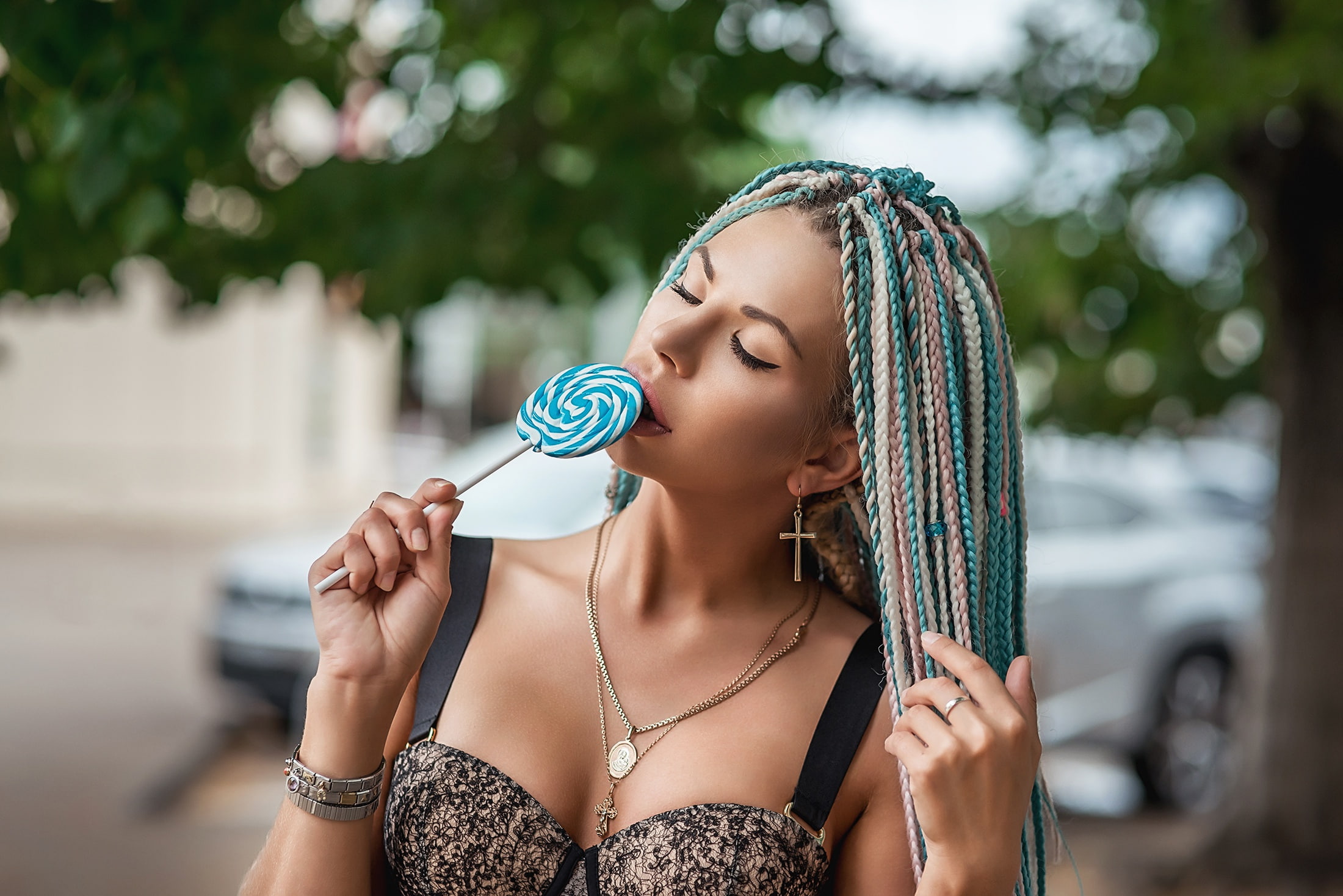 necklace, closed eyes, women, lollipop, 1080P, model, women outdoors, HD Wallpaper