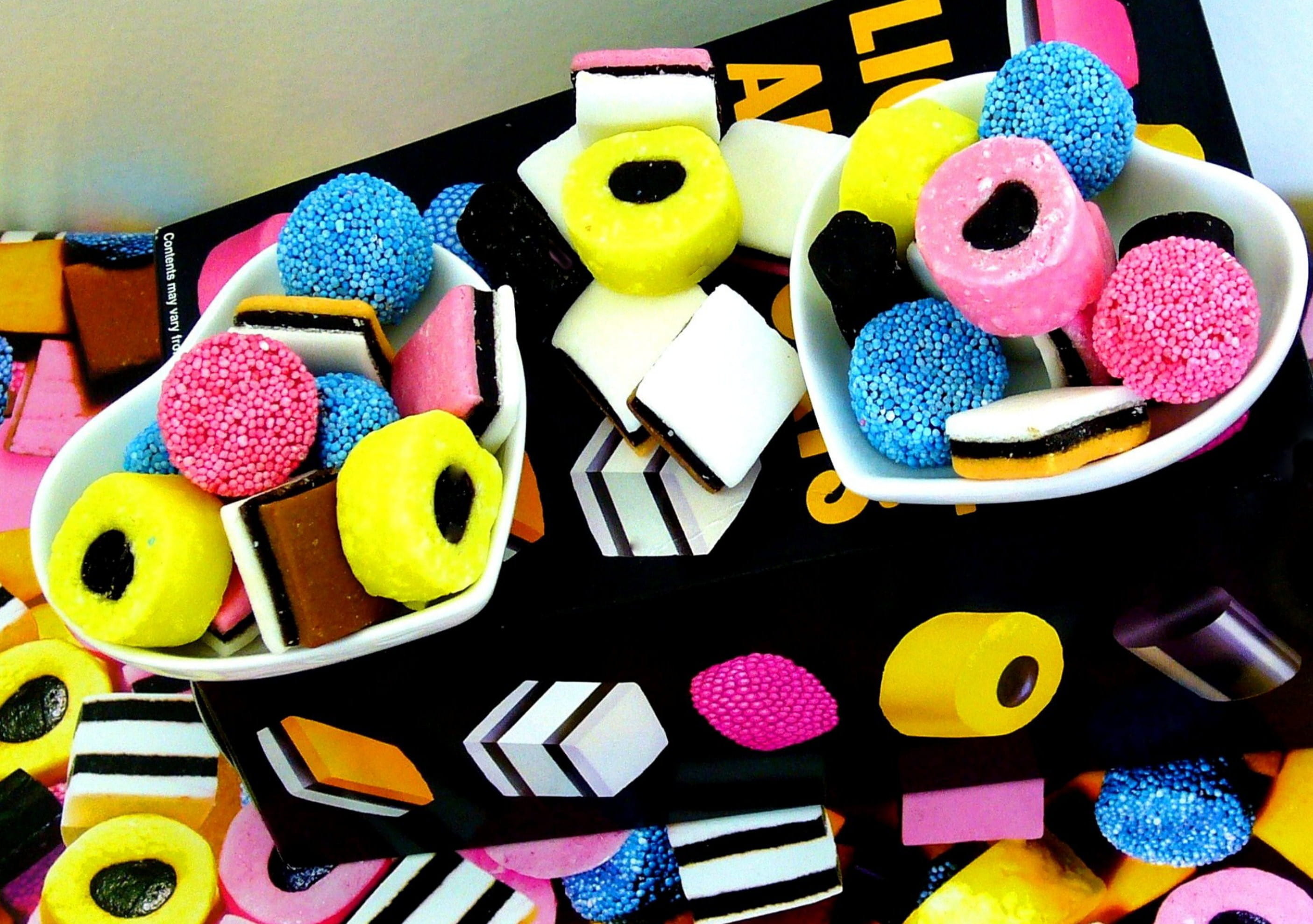 close-up, variation, mallows, representation, Sweets, Licorice, Treat, colorful, pieces, delicious, no people, yummy, creativity, make-up, still life, beauty product, HD Wallpaper