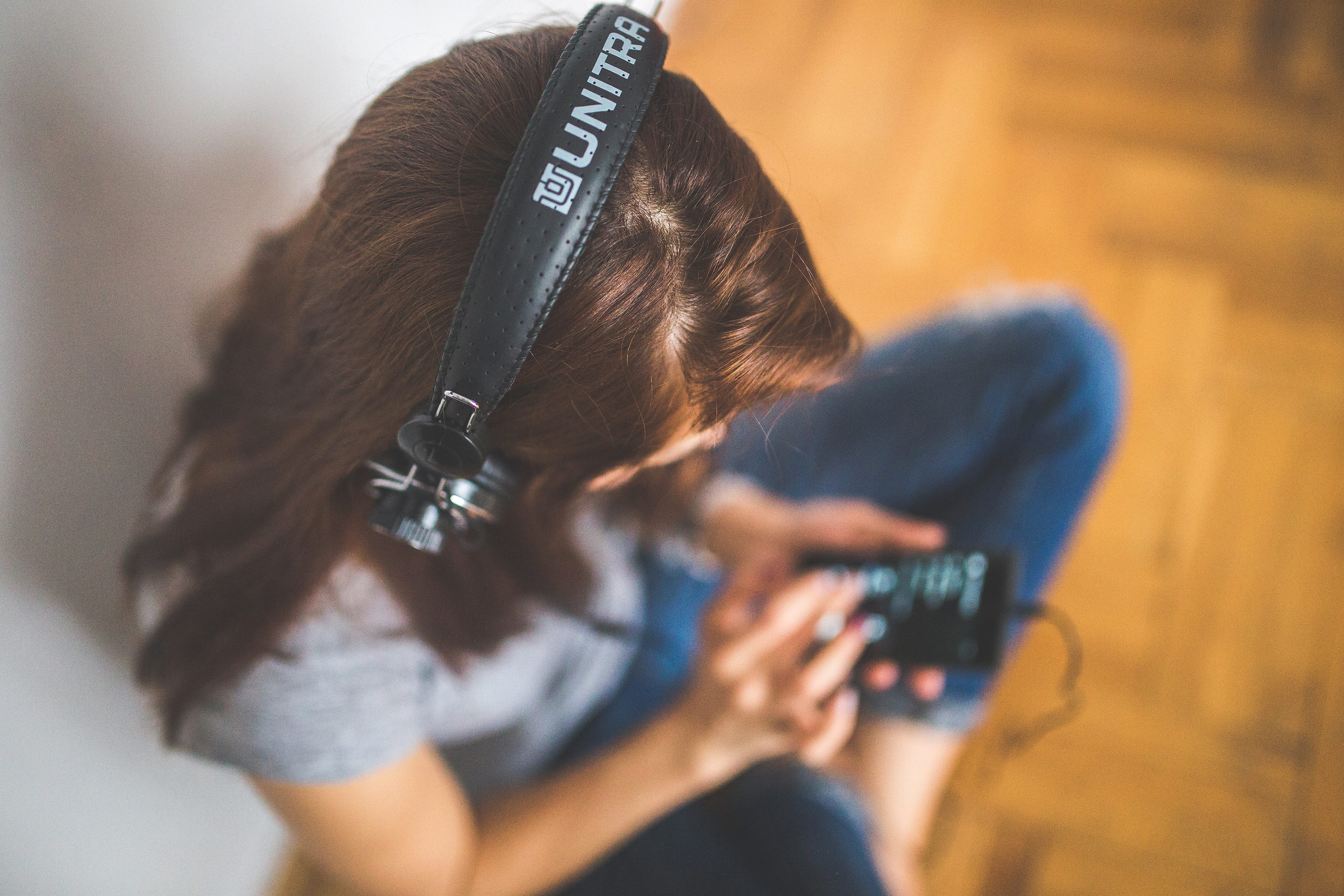 lady, mobile phone, woman, offspring, technology, adult, phone, brown hair, head, childhood, digital native, headphones, smart phone, 4K, listening, wearing, HD Wallpaper
