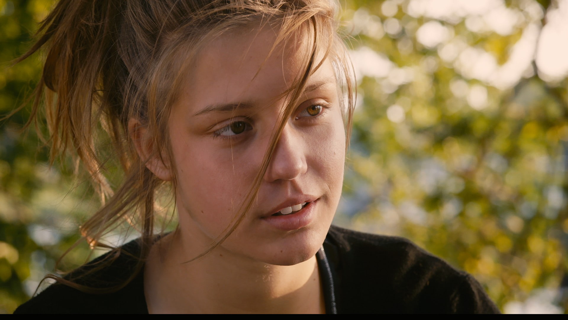 blue is the warmest color, focus on foreground, French actress, Adele Exarchopoulos, headshot, human face, one person, contemplation, hair, females, serious, HD Wallpaper