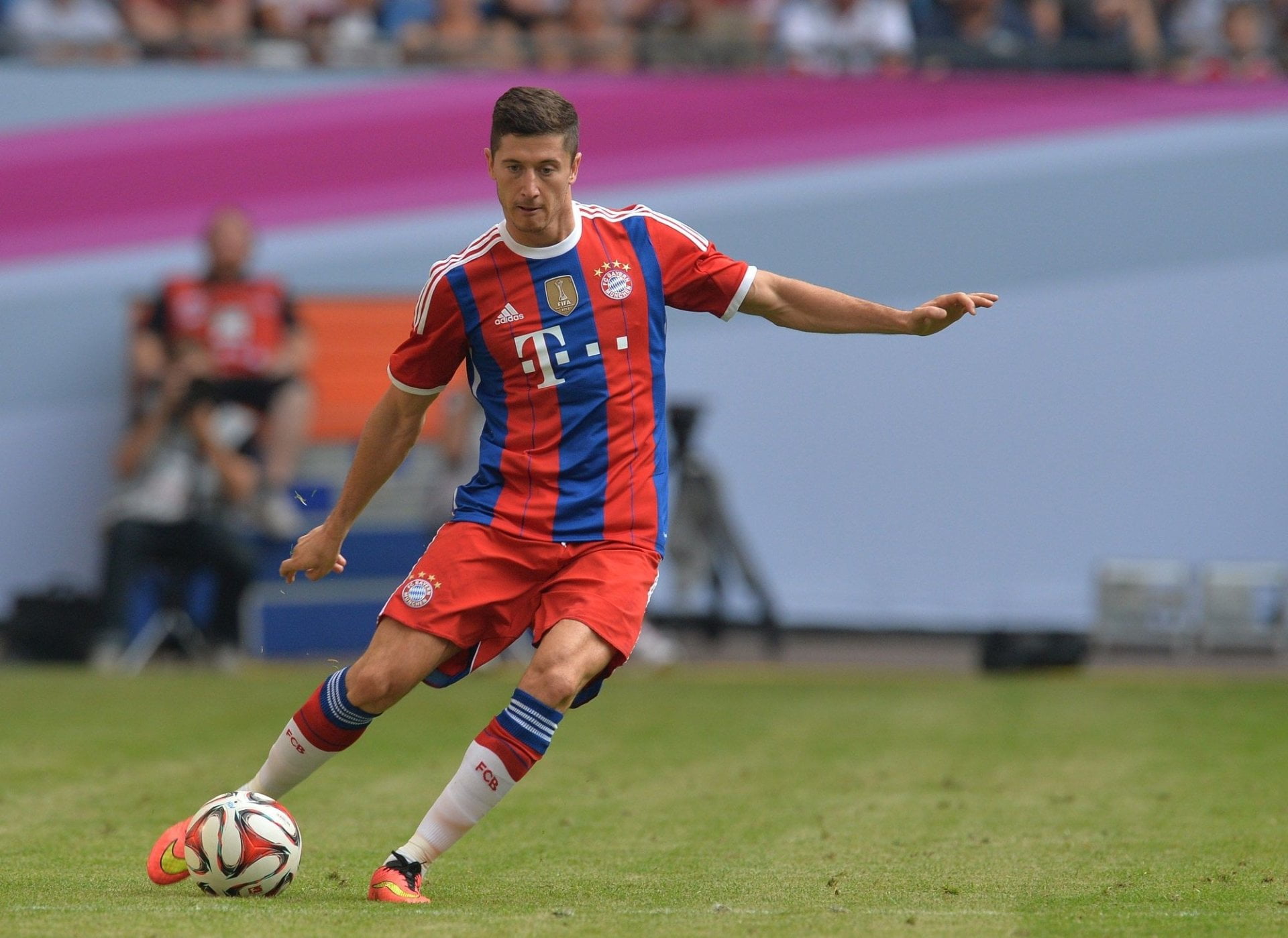 sports uniform, motion, males, 1080P, young adult, athlete, people, competition, grass, Robert Lewandowski, sports equipment, Soccer, stadium, effort, HD Wallpaper
