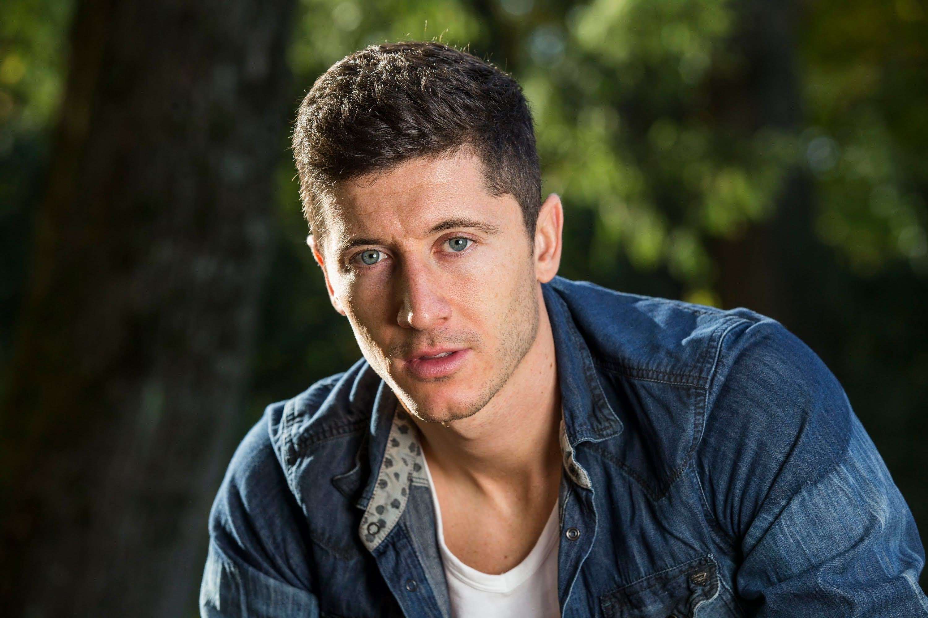 robert lewandowski, hairstyle, looking, contemplation, handsome, one person, front view, adult, looking at camera, hair, young men, jacket, serious, portrait, HD Wallpaper