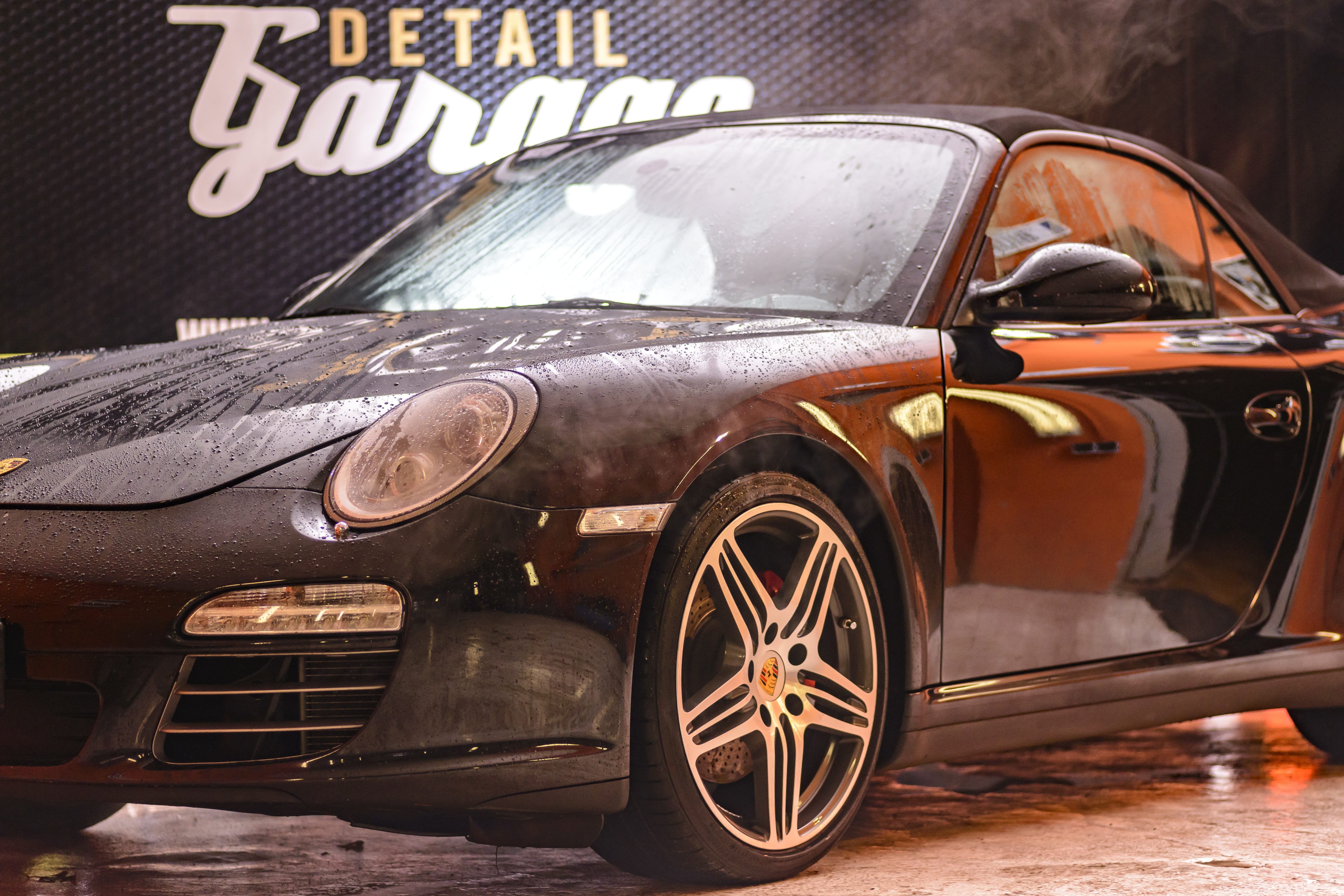 gray, wheel, taxi, polish, shine, garage, rusty, super, expensive, architecture, stationary, car wash, retro styled, auto, no people, land vehicle, wash, HD Wallpaper