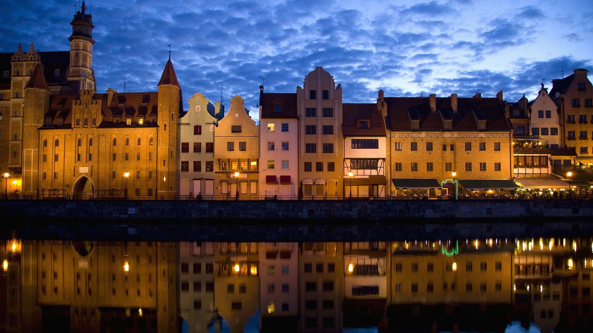 city, 1080P, architecture, night, Polish, clouds, Gdańsk, reflection, water, river, building, lights, symmetry, Poland, HD Wallpaper