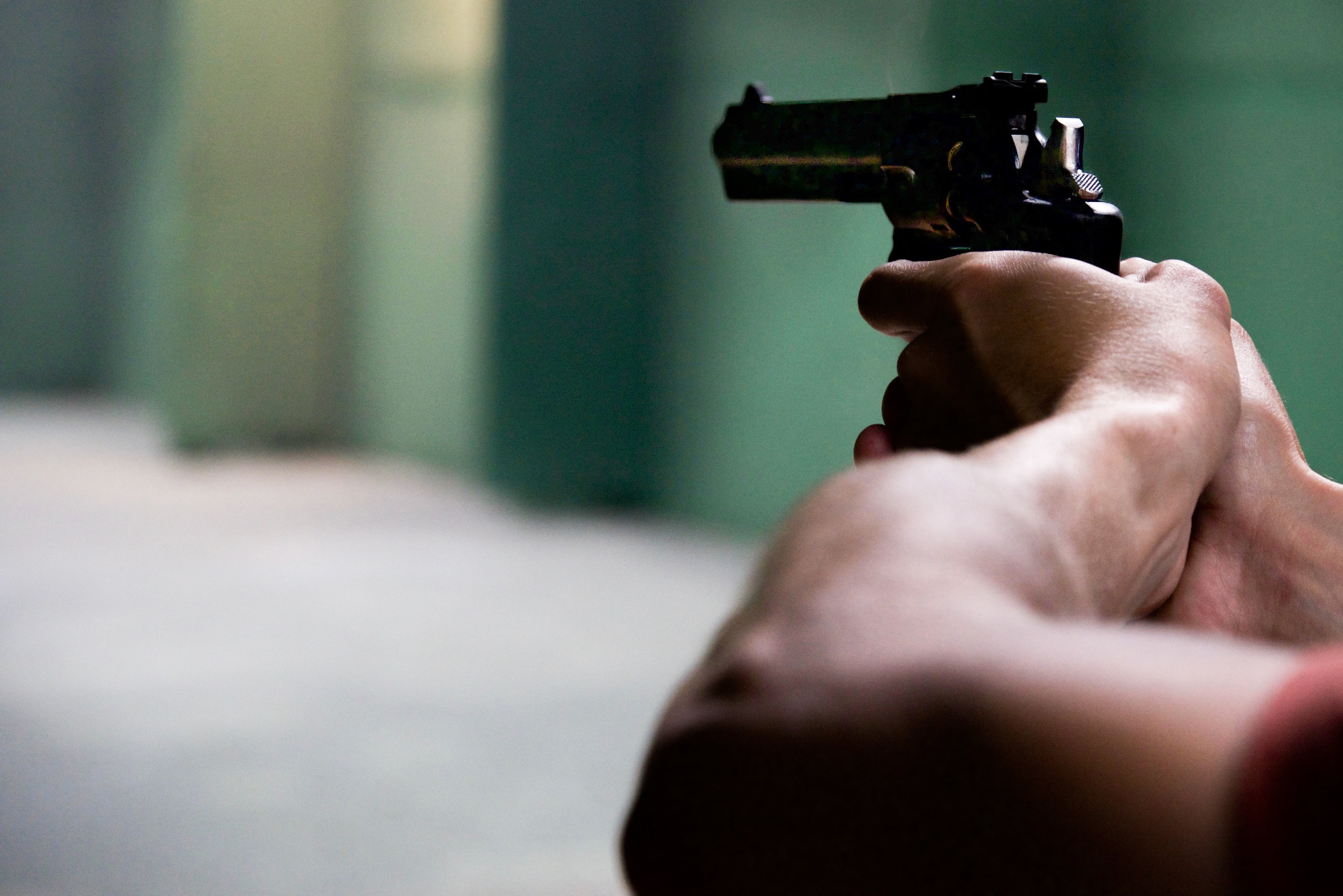 day, person, one man only, silver, 4K, men, communication, aiming, shooting a weapon, only men, shot, adult, violence, aggression, man, crime, metal, danger, HD Wallpaper