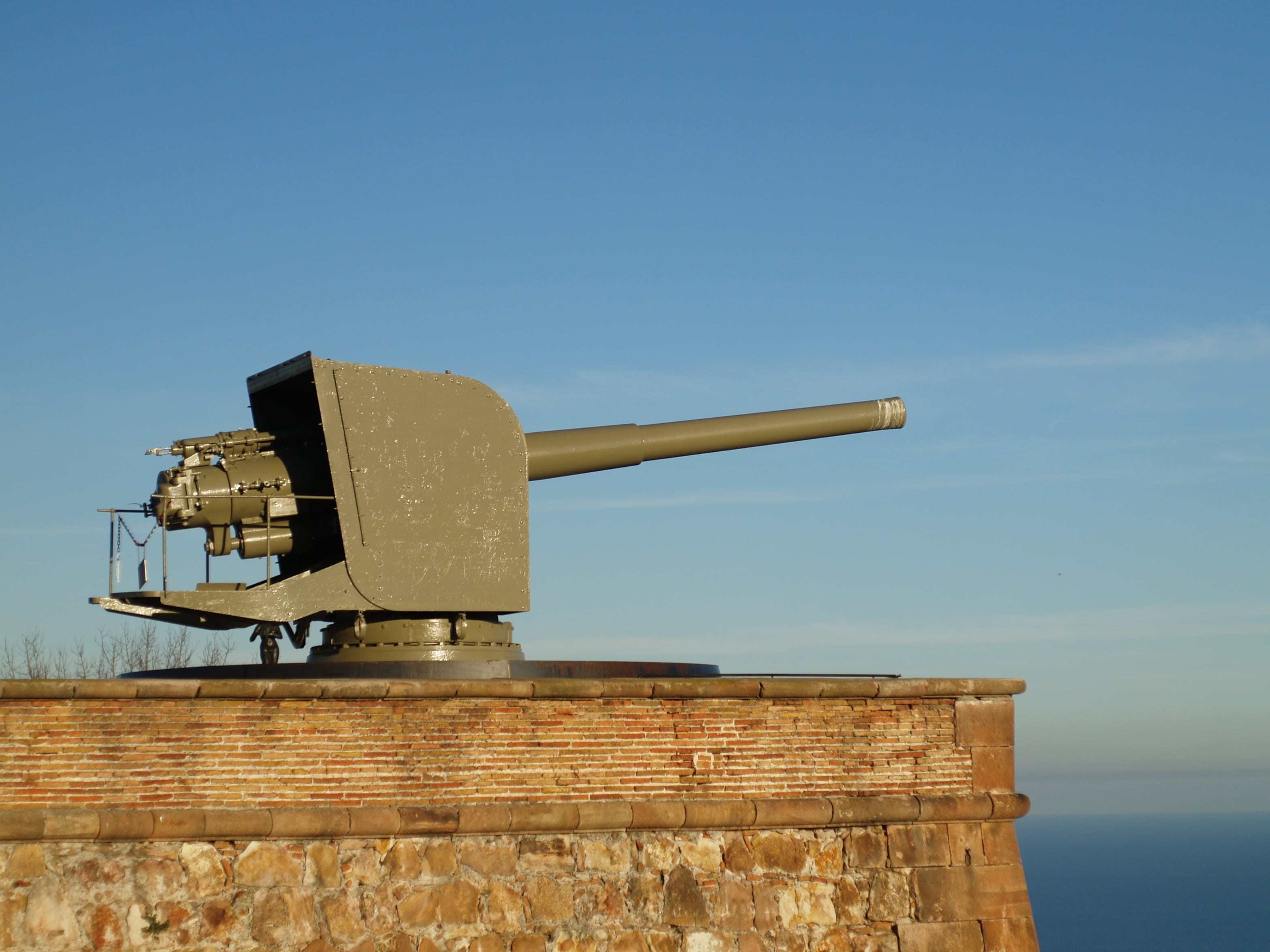 gunshot, protection, technology, bunker, metallic, danger, sunlight, sea, military, helmet, europe, metal, horizon over water, equipment, spain, outdoors, HD Wallpaper