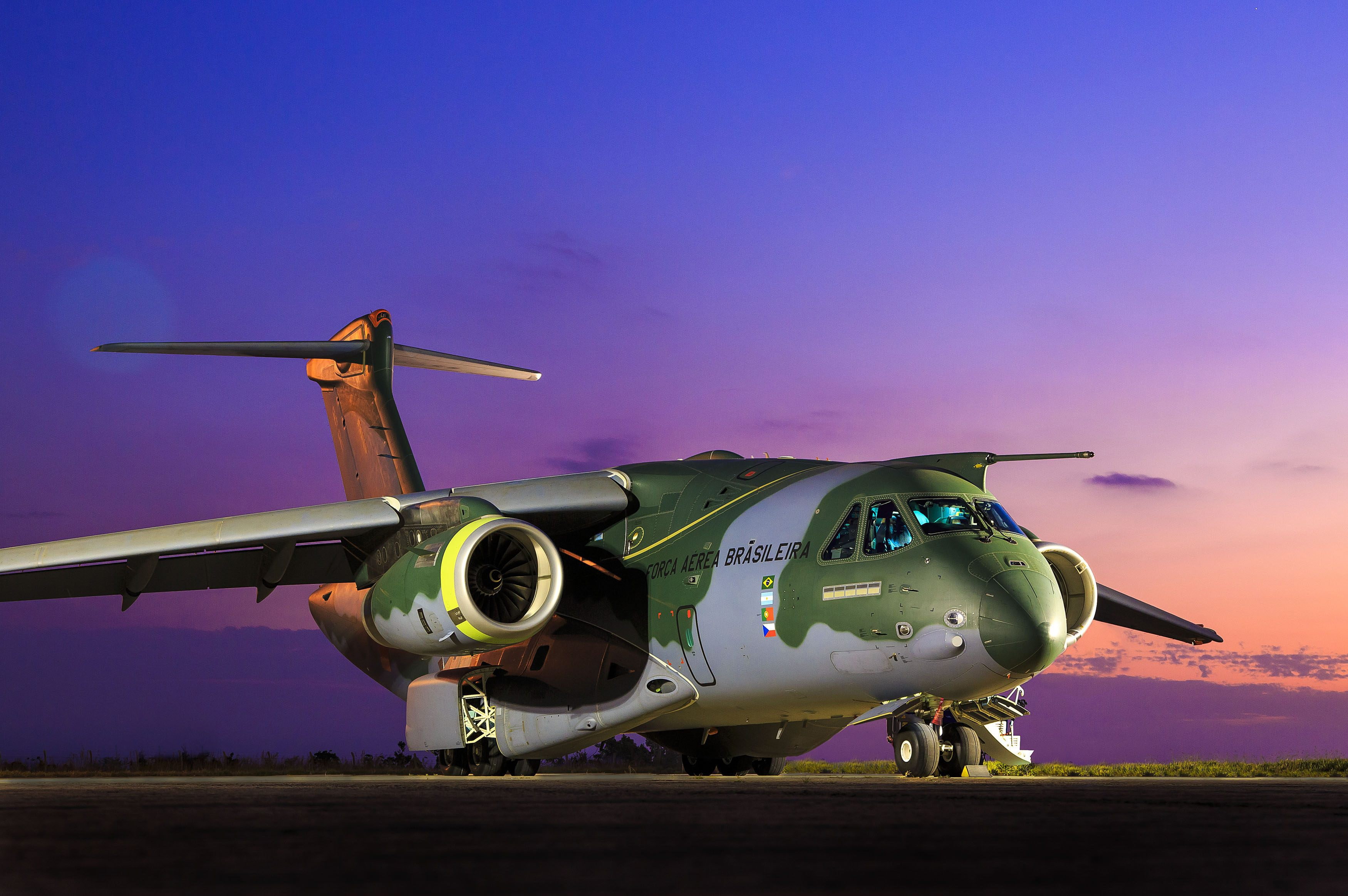 white, military aircraft, Brazilian Air Force, KC-390, Embraer, 2K, Force Air Brazilian, FAB, aircraft, camouflage, green, HD Wallpaper