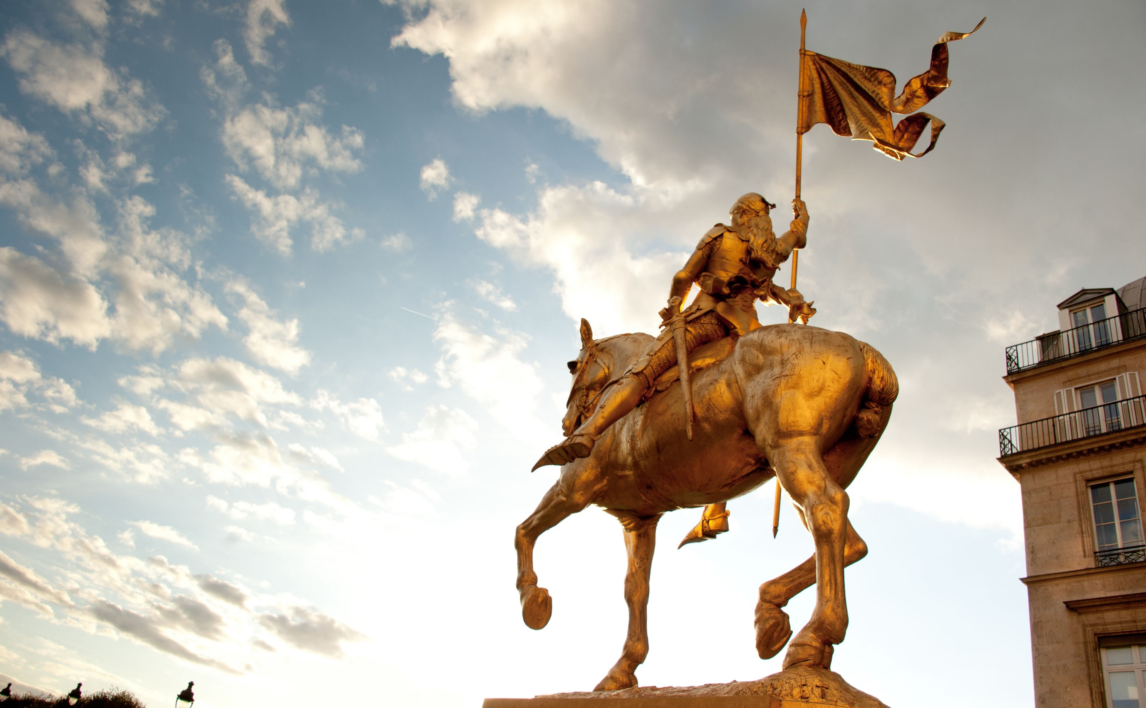 Joan of Arc, place, Nature, mammal, 2011, Statue, Holiday, low angle view, Photography, no people, brass, concrete, sculpture, frankrijk, built structure, HD Wallpaper