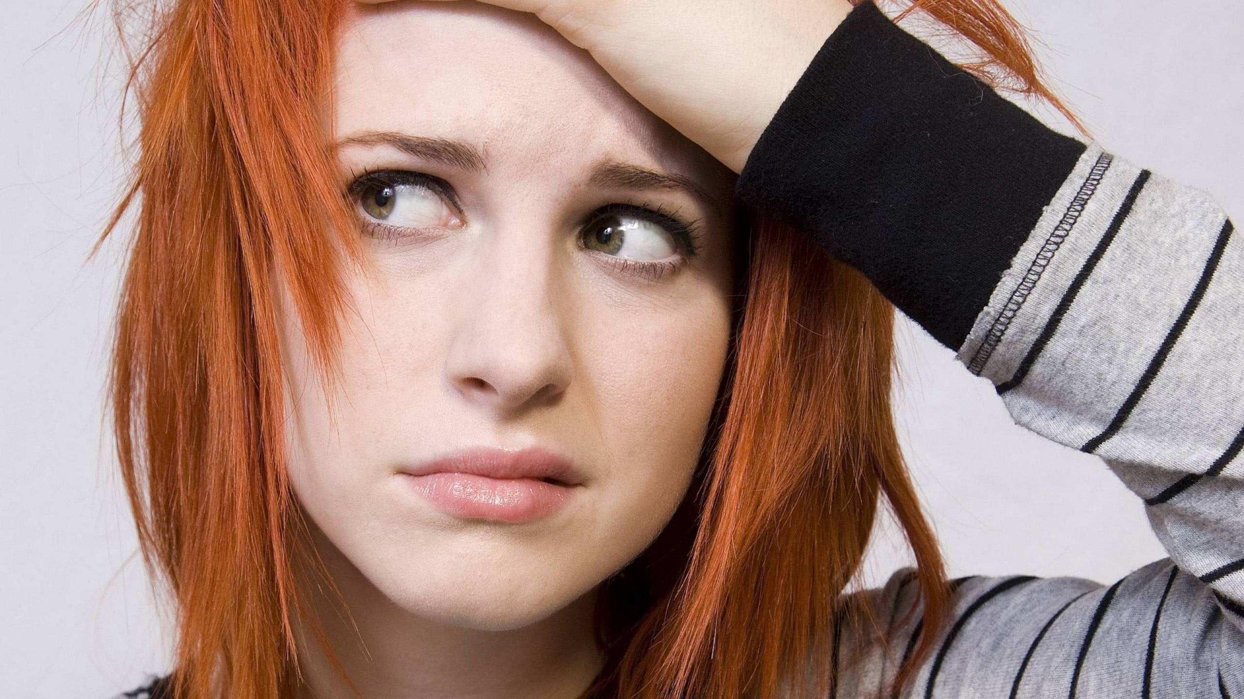 close-up, hair, long hair, face, teenager, looking at camera, beauty, human face, indoors, one person, front view, adolescence, young adult, redhead, beautiful woman, HD Wallpaper