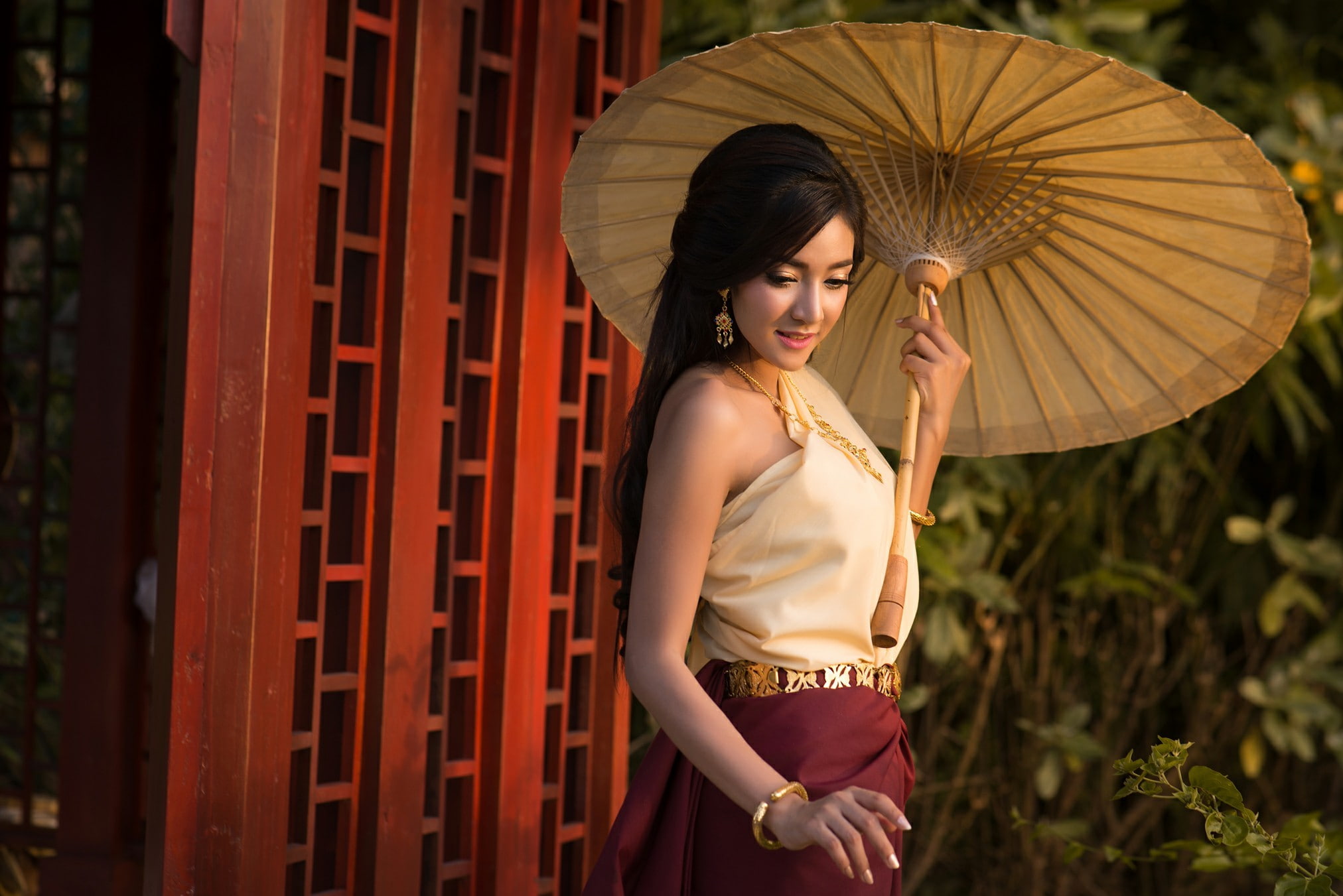 brunette, women, Asian, model, Koko Rosjares, oriental, standing, umbrella, 1080P, Thailand model, HD Wallpaper
