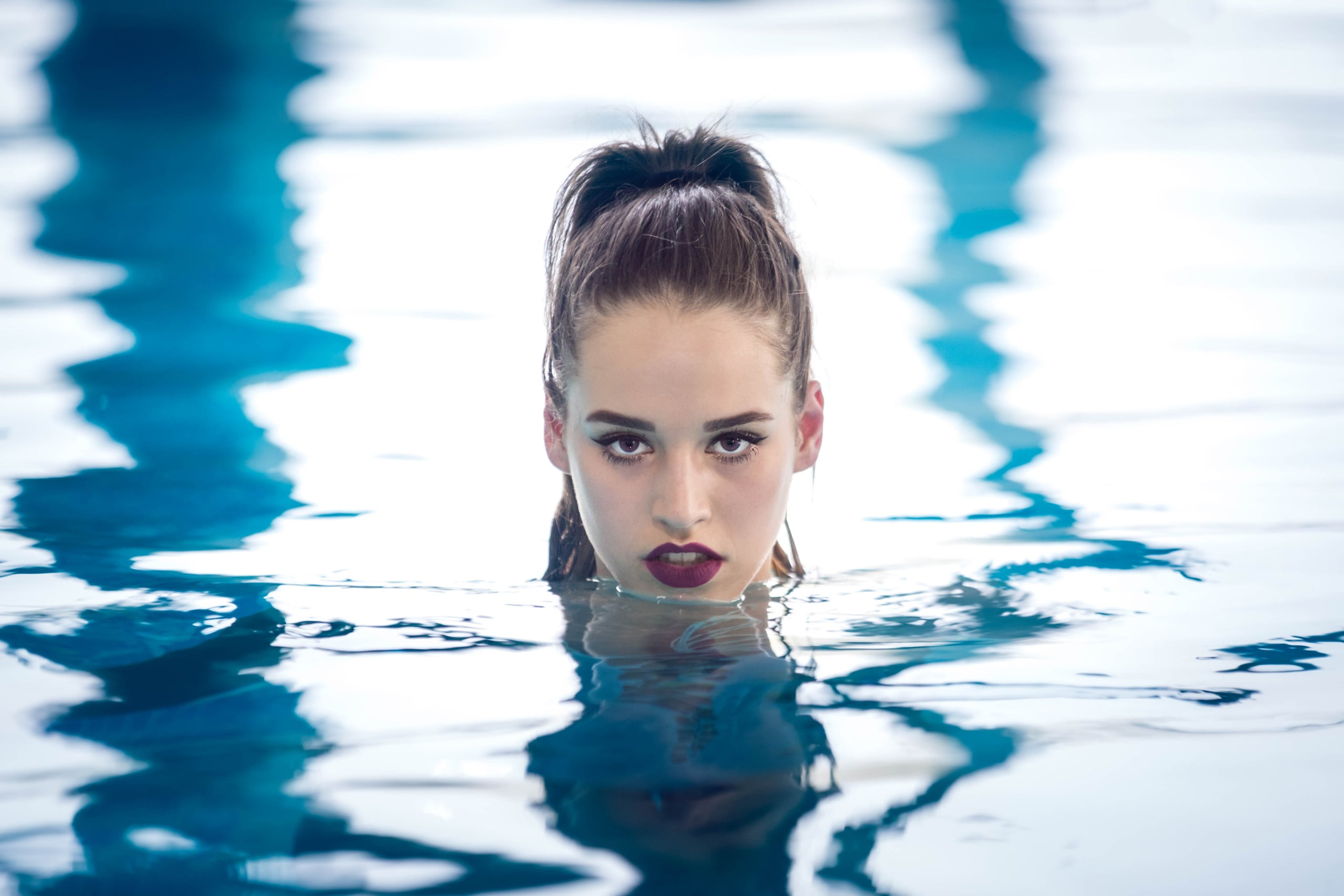 outdoors, wet hair, women, headshot, lifestyles, waterfront, looking at camera, real people, beauty, portrait, beautiful woman, hairstyle, pool, leisure activity, HD Wallpaper