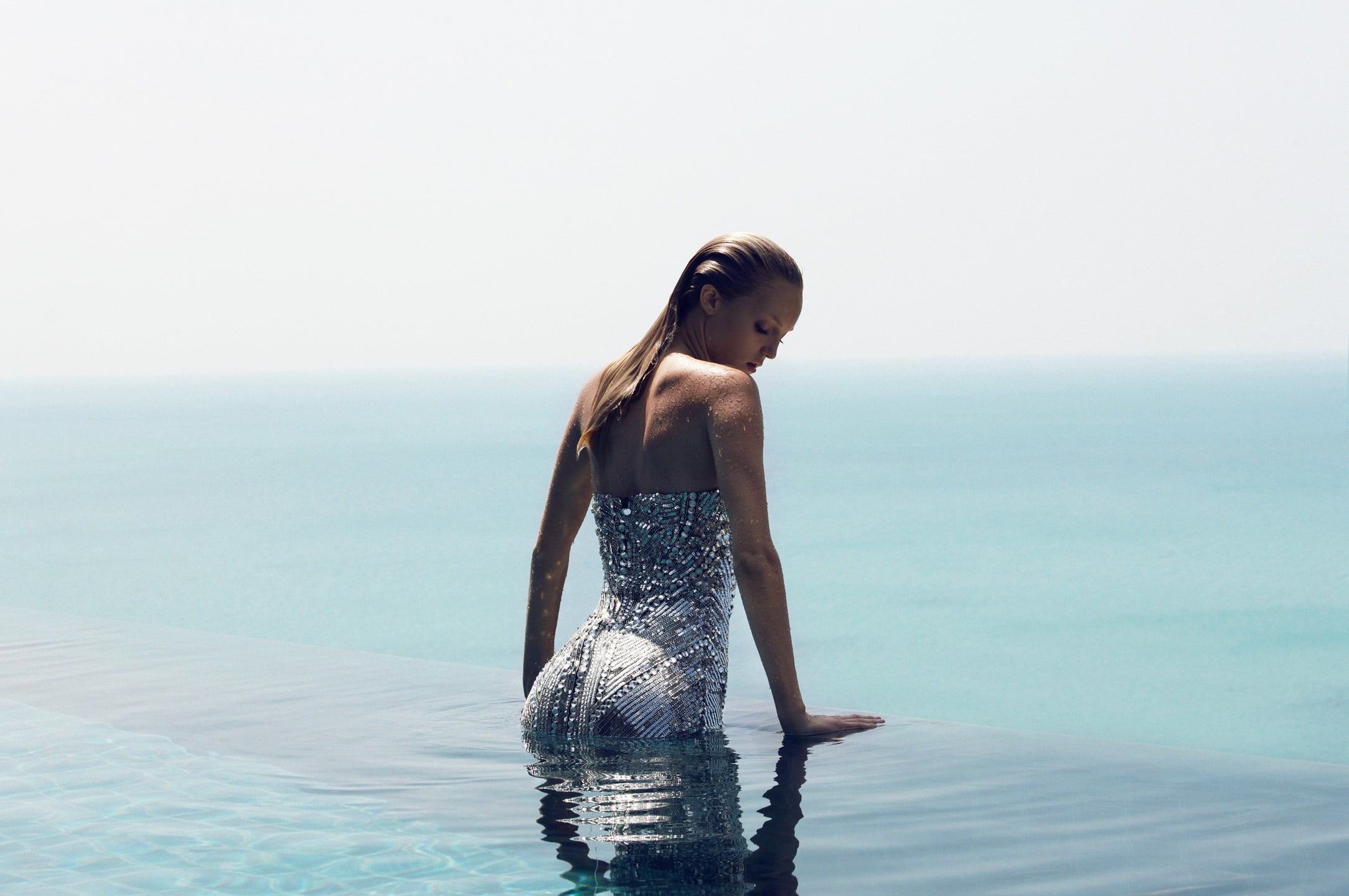 beauty in nature, day, trip, horizon over water, 1080P, holiday, model, hairstyle, leisure activity, one person, young adult, tranquility, hair, standing, HD Wallpaper