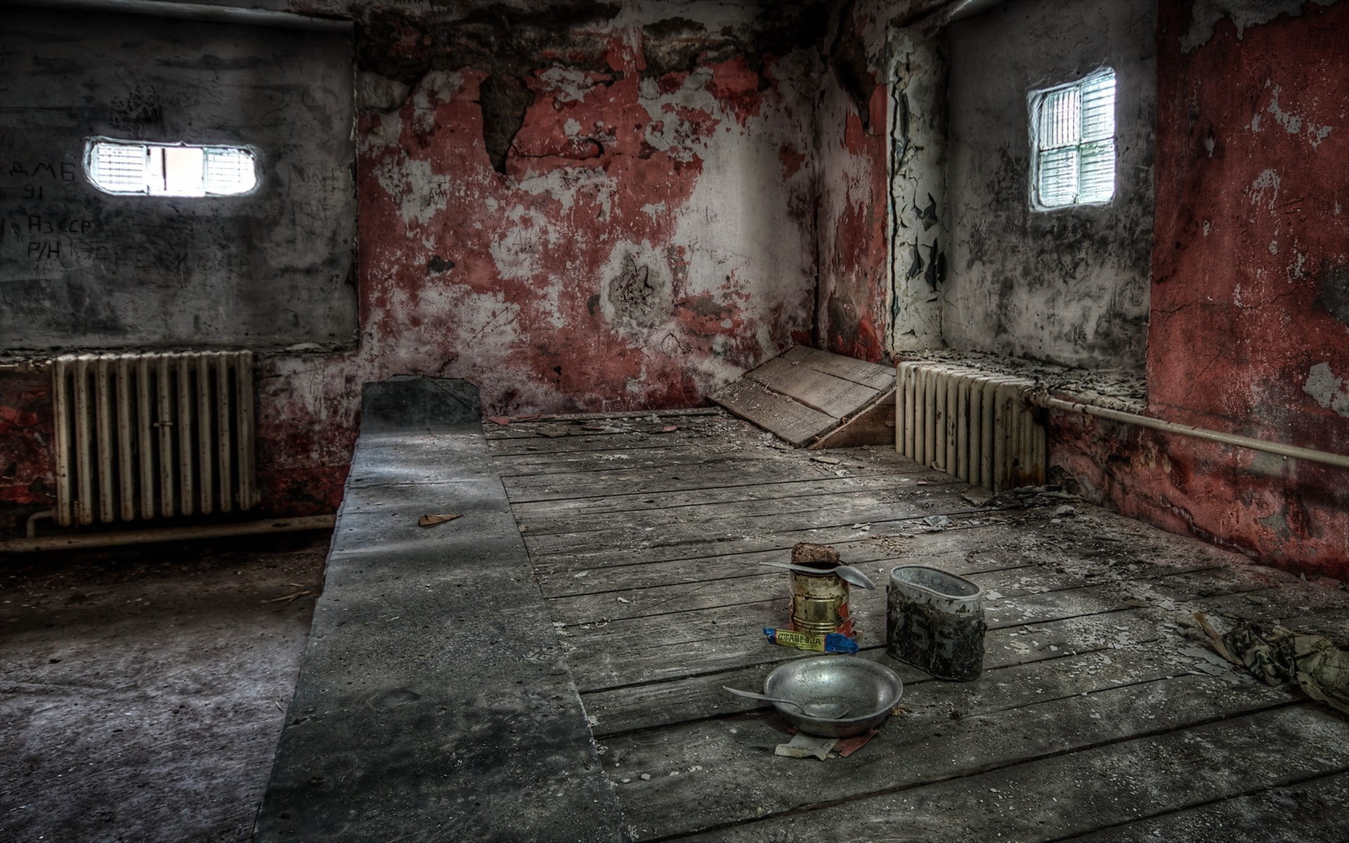 deterioration, HDR, day, obsolete, window, no people, built structure, damaged, 1080P, weathered, indoors, spoons, abandoned, run-down, bowls, brick, interior, HD Wallpaper